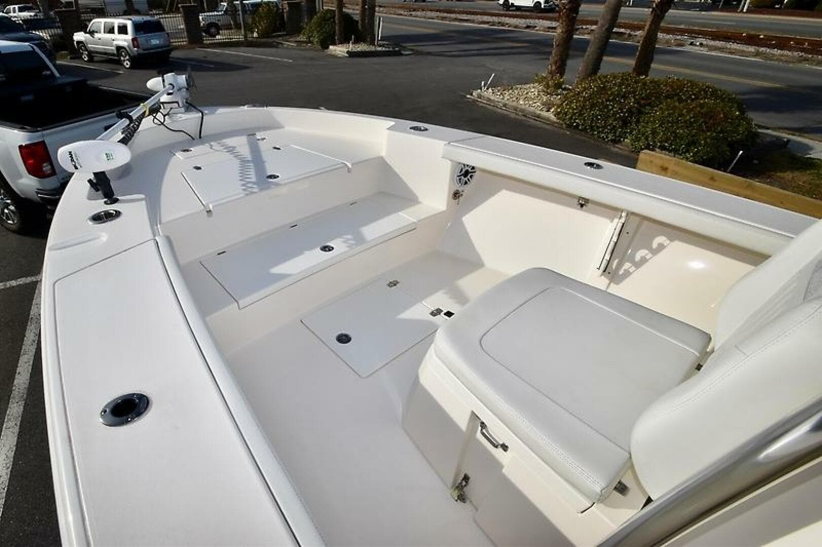 2023 Pathfinder 2700 — photo 15