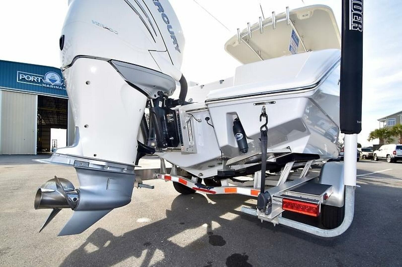 2023 Pathfinder 2700 — photo 8