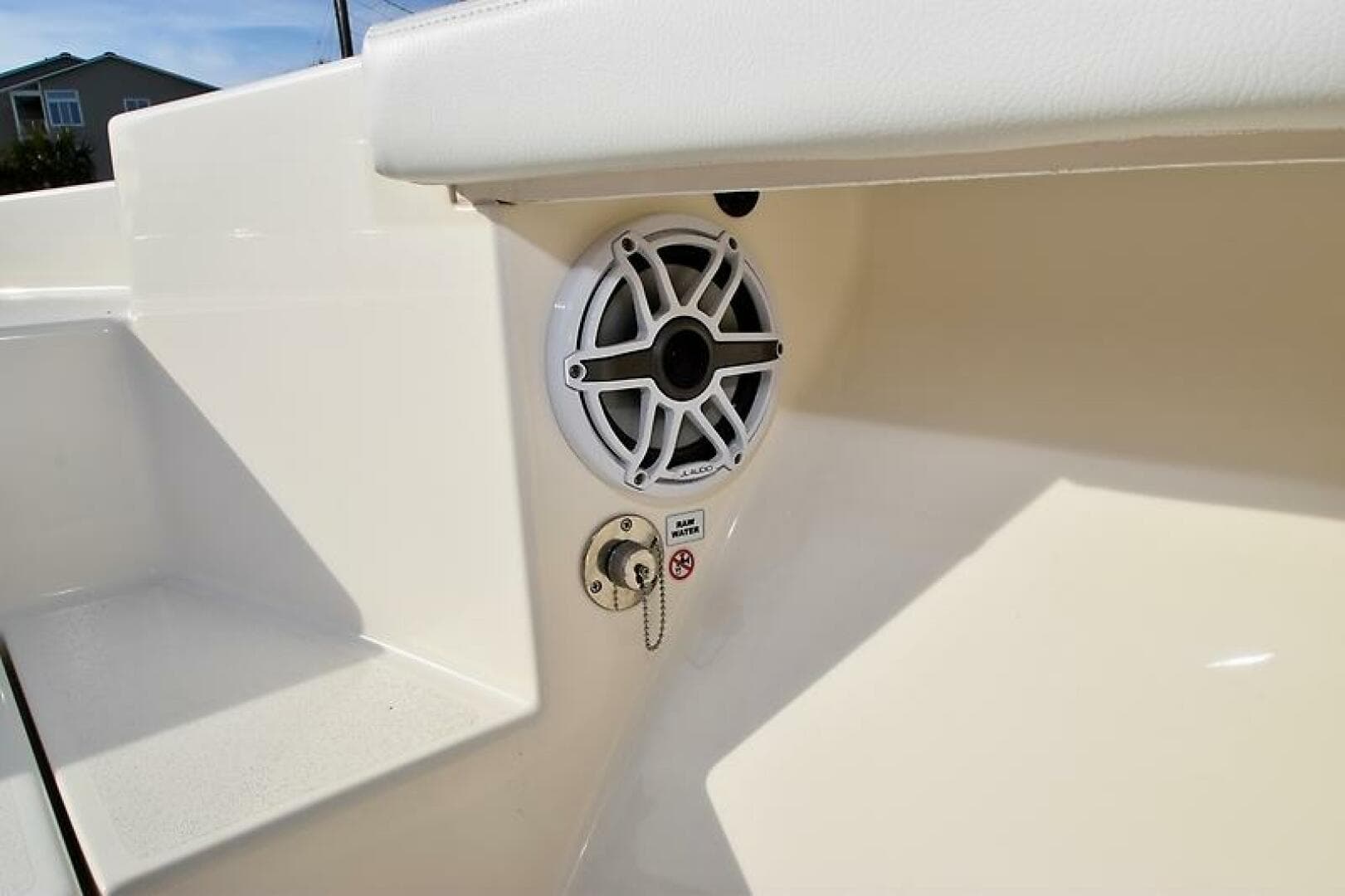 2023 Pathfinder 2700 — photo 21