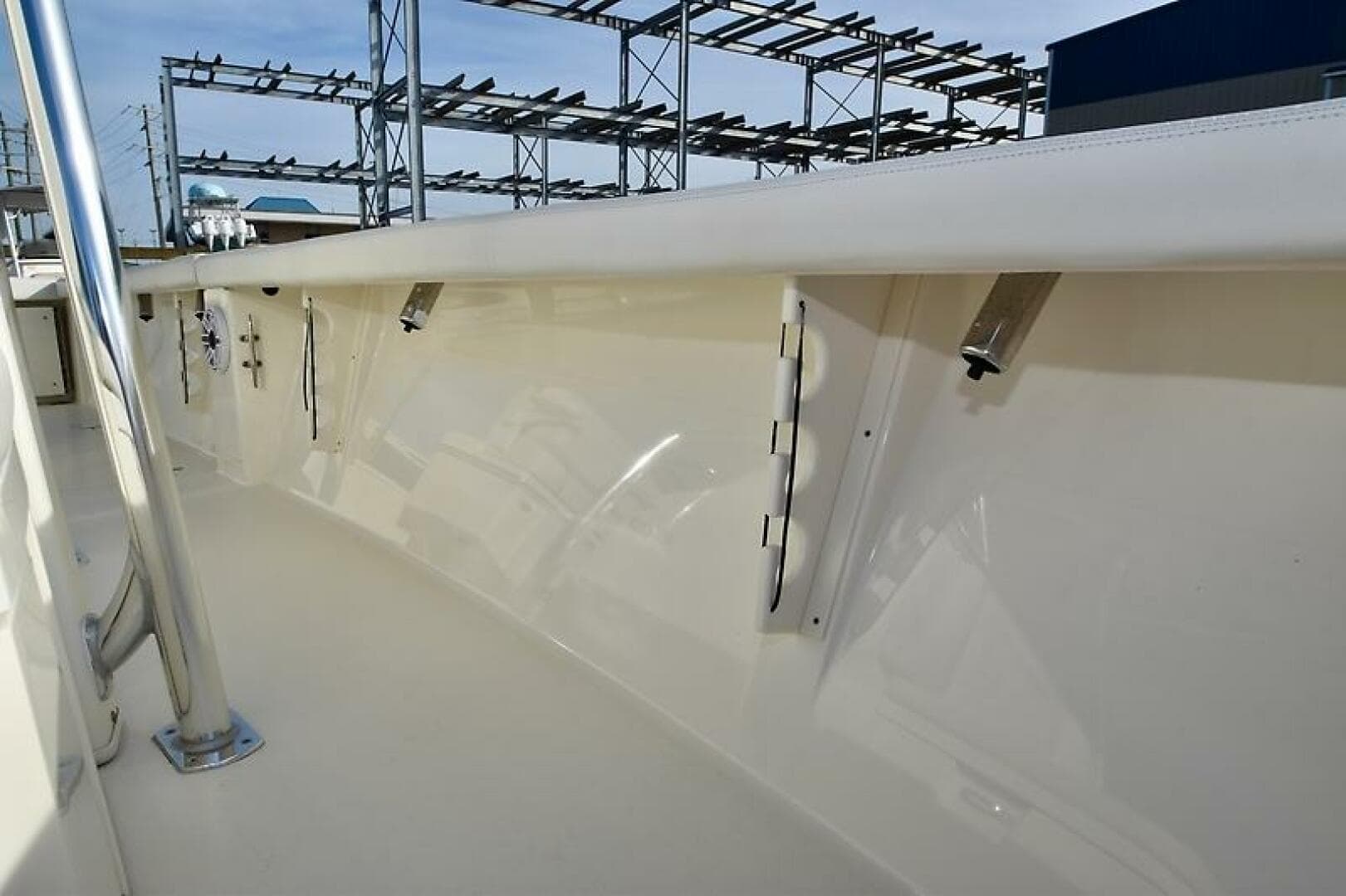 2023 Pathfinder 2700 — photo 20