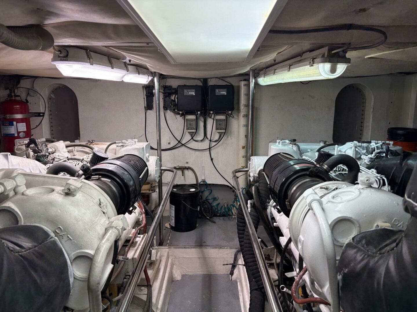 1999 Ferretti Yachts 80 Rph — photo 27