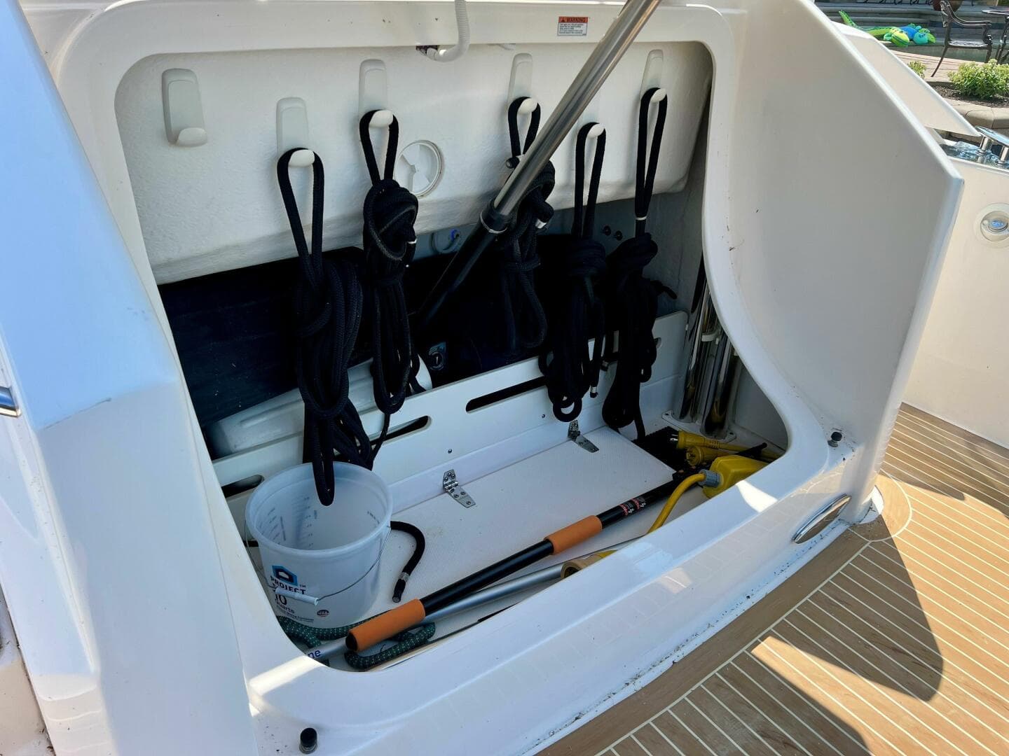 2016 Tiara Yachts 39 Coupe — photo 7