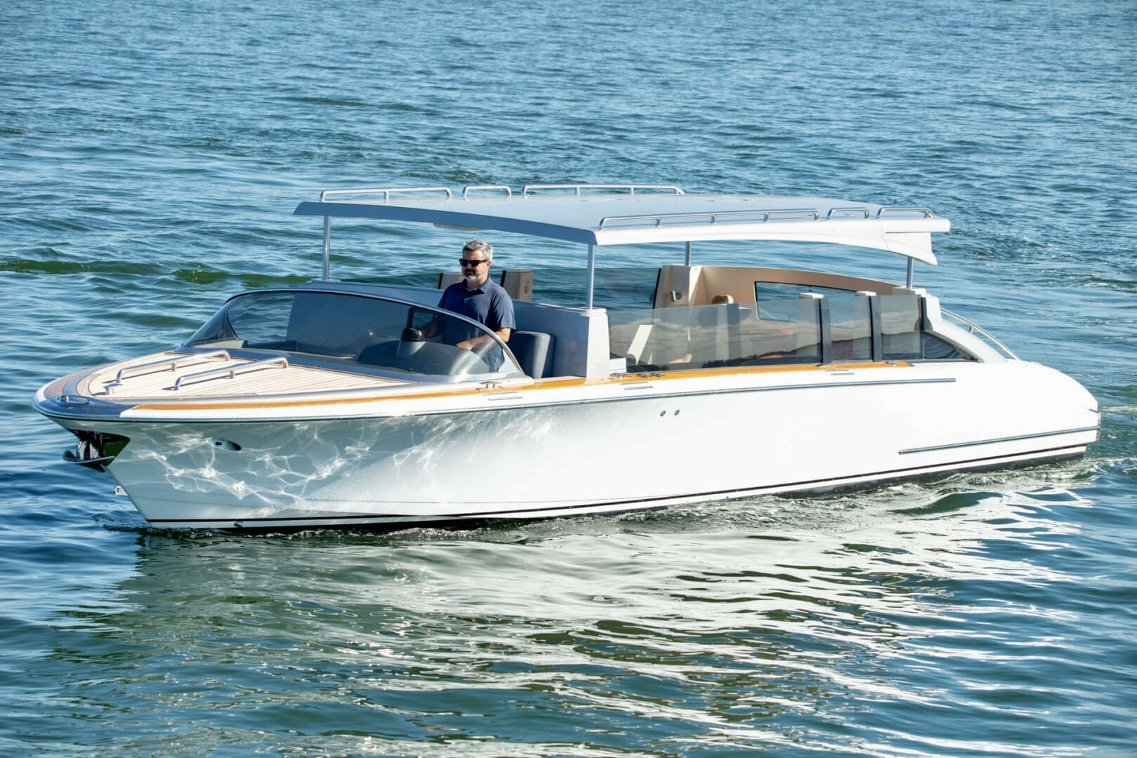 2016 Hodgdon Yachts Venetian Limo — photo 1