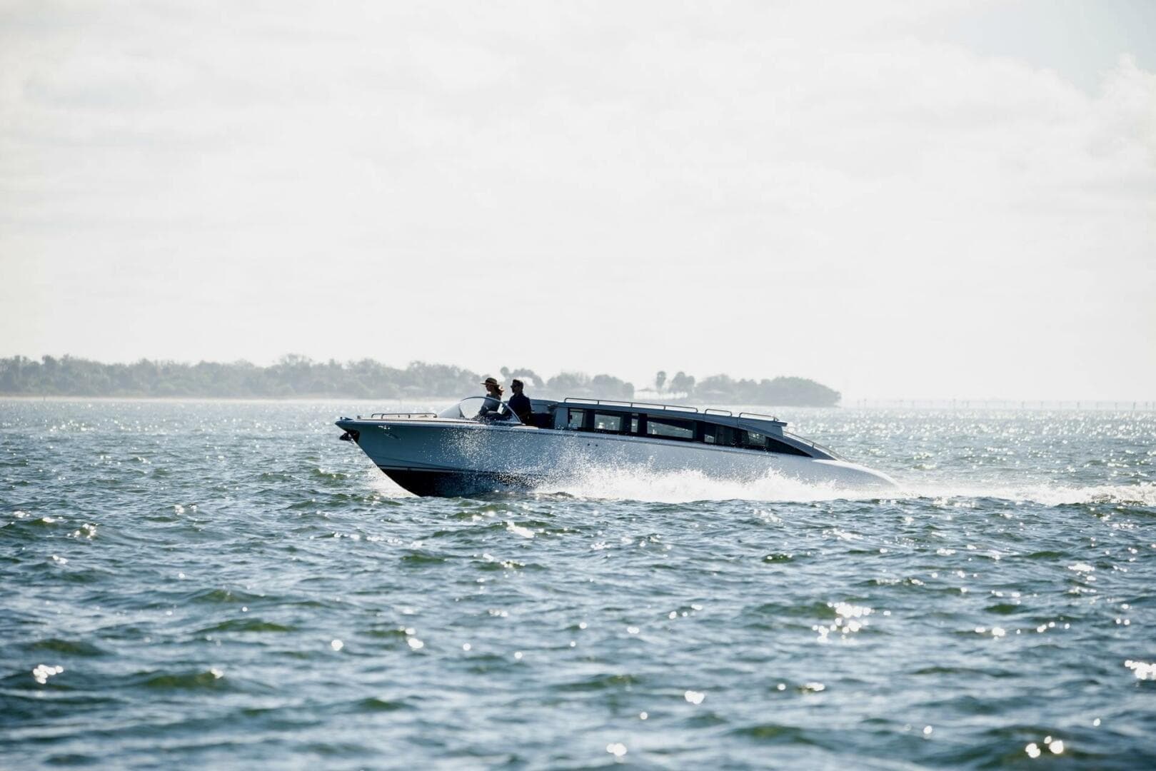 2016 Hodgdon Yachts Venetian Limo — photo 11