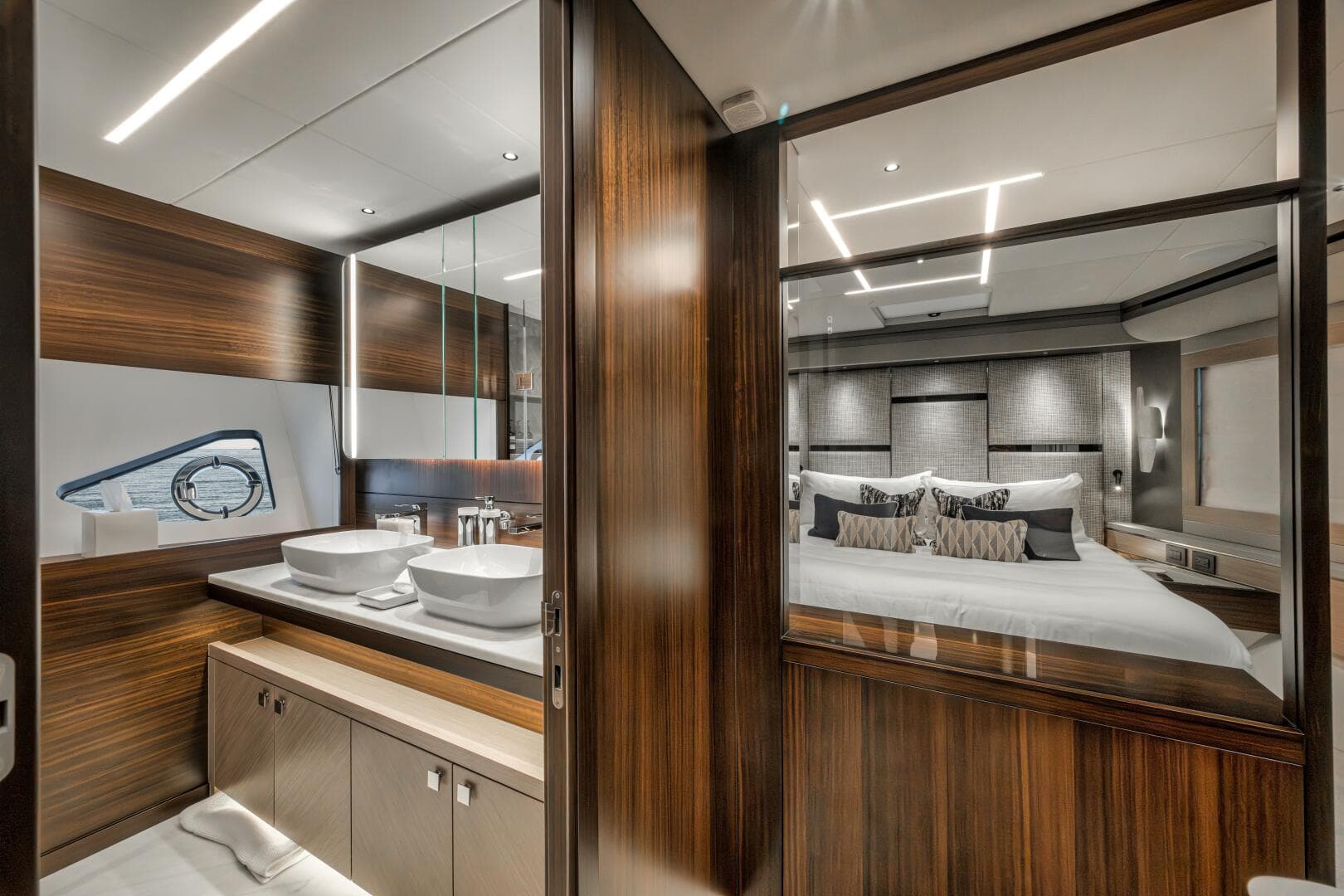 2026 Sunseeker 88 Yacht — photo 76