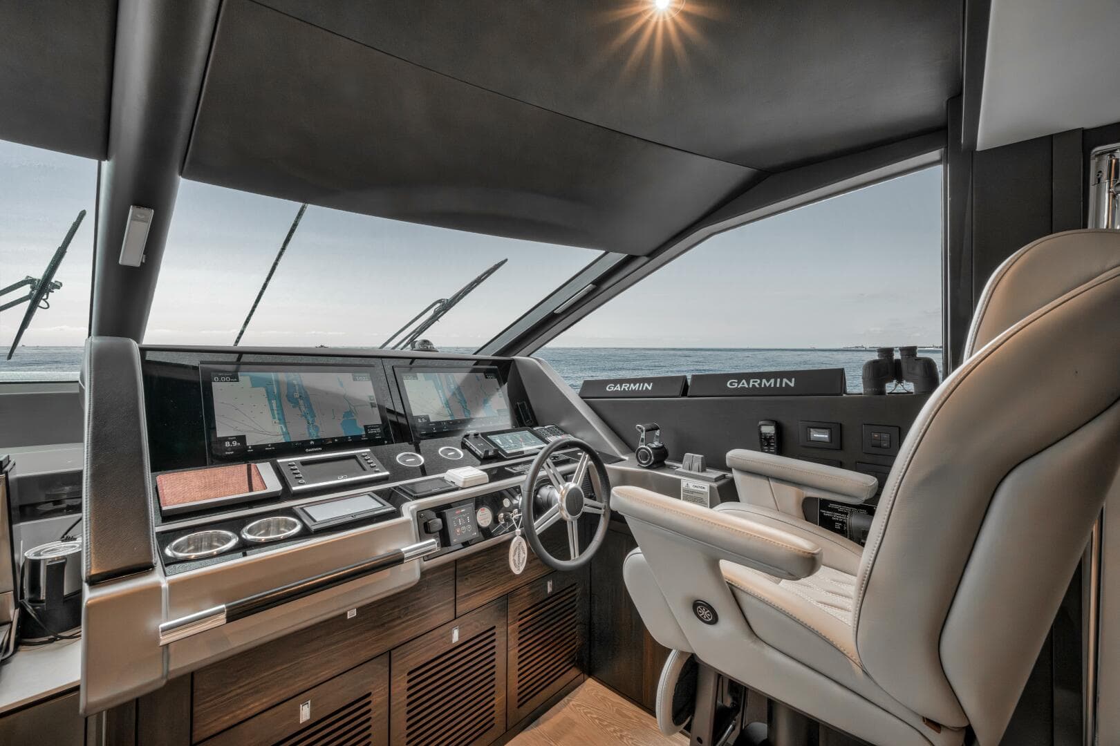 2026 Sunseeker 88 Yacht — photo 42