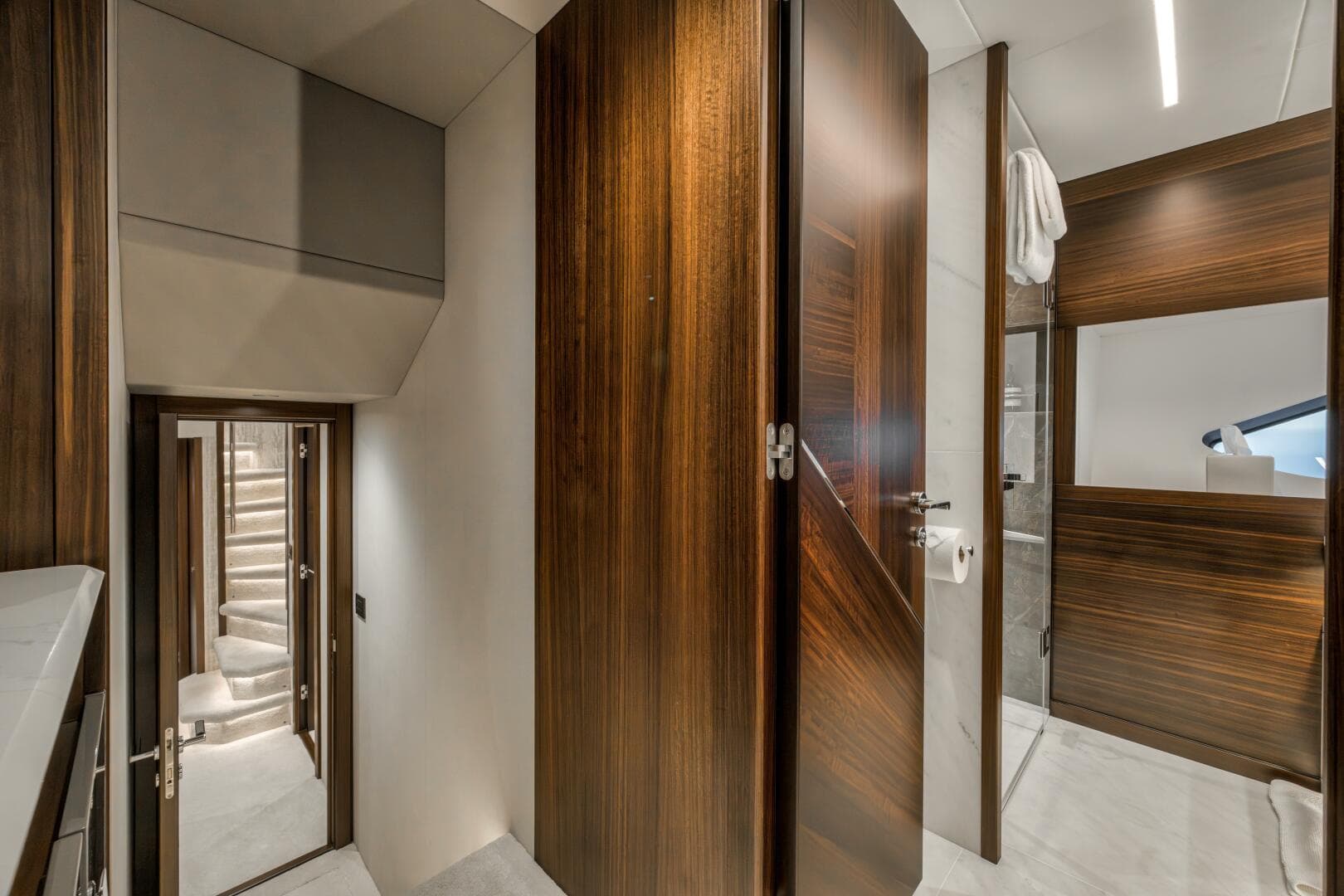 2026 Sunseeker 88 Yacht — photo 71