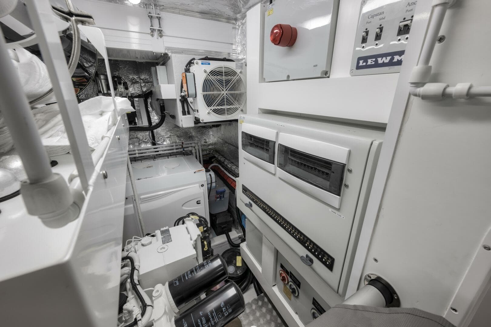 2026 Sunseeker 88 Yacht — photo 114