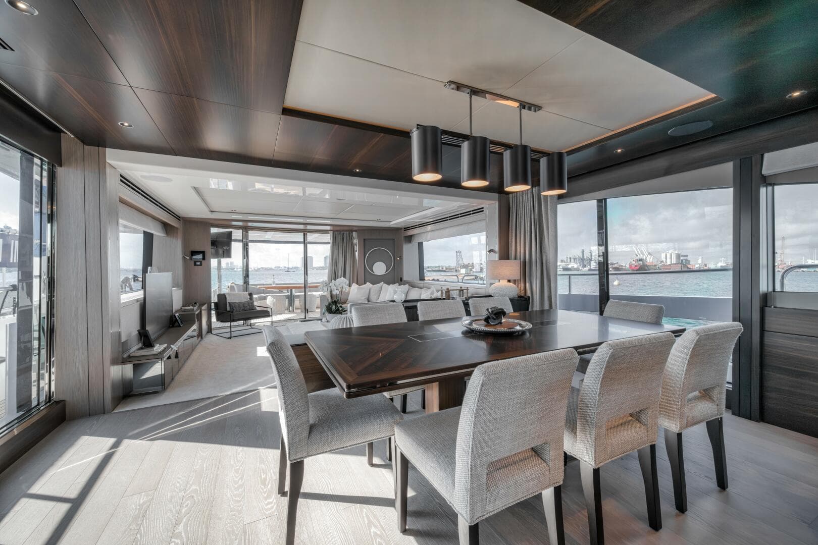 2026 Sunseeker 88 Yacht — photo 31