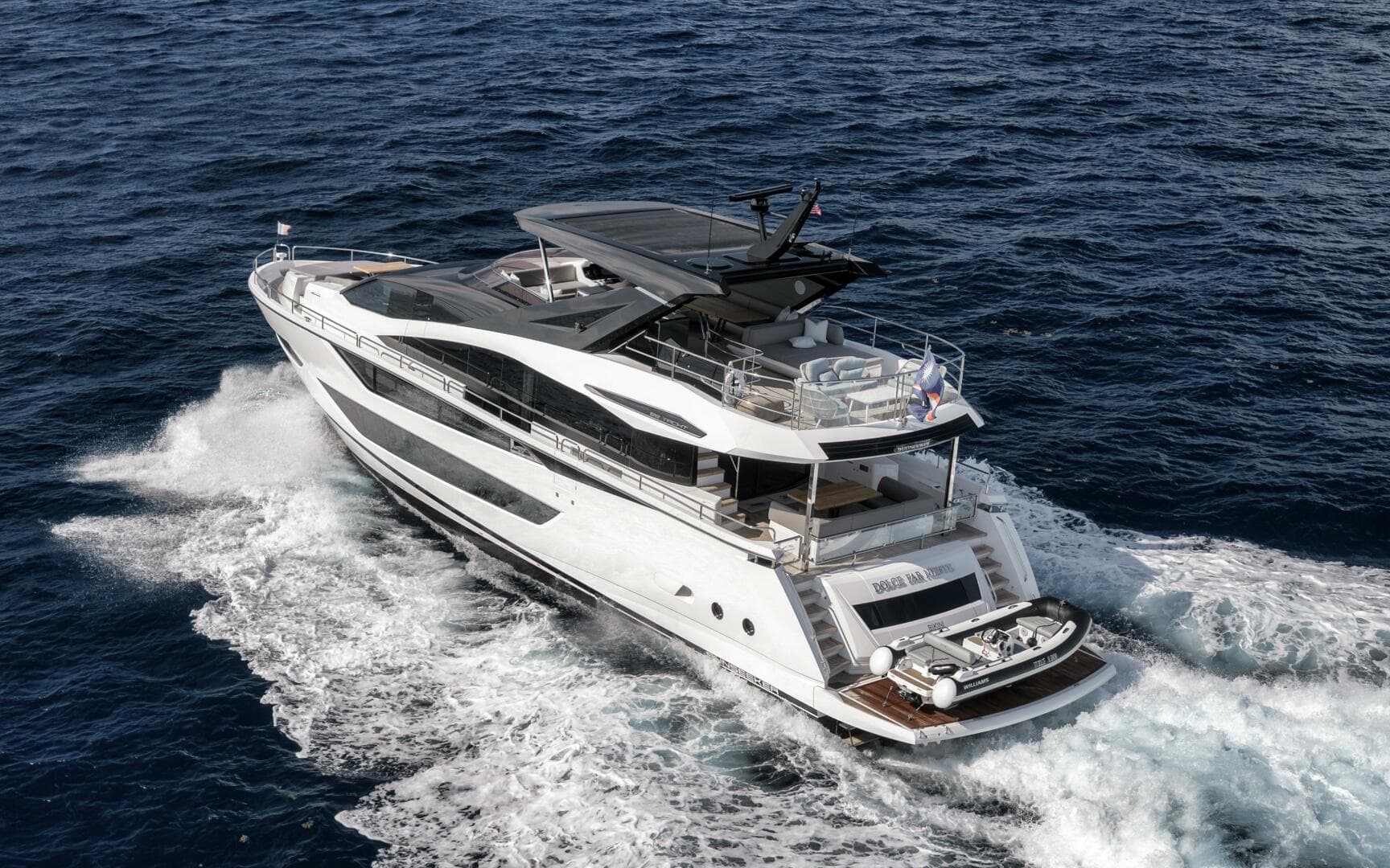 2026 Sunseeker 88 Yacht — photo 5