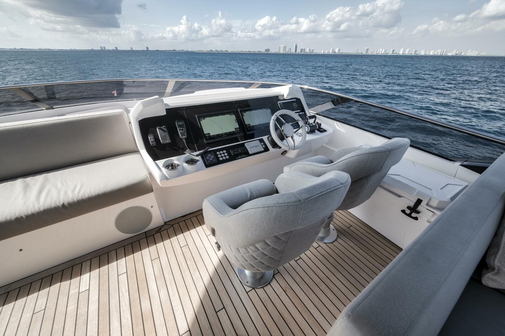 2026 Sunseeker 88 Yacht — photo 104