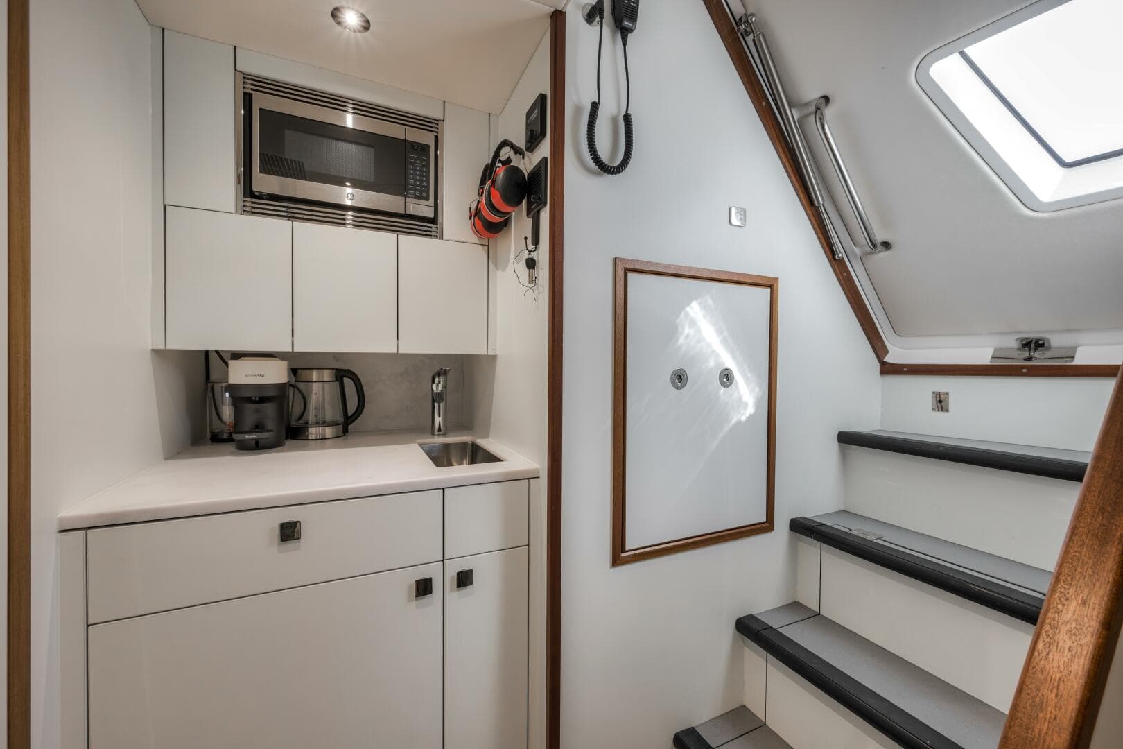 2026 Sunseeker 88 Yacht — photo 105