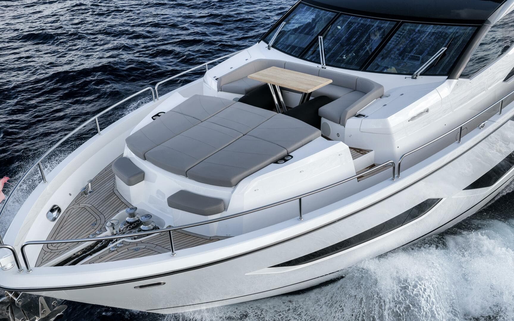 2026 Sunseeker 88 Yacht — photo 3