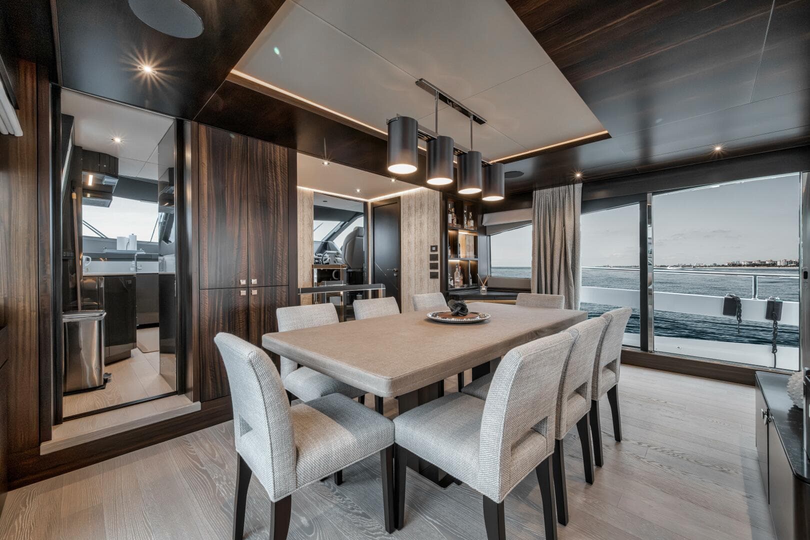 2026 Sunseeker 88 Yacht — photo 35