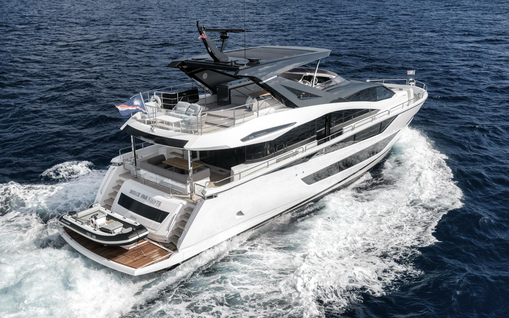 2026 Sunseeker 88 Yacht — photo 15