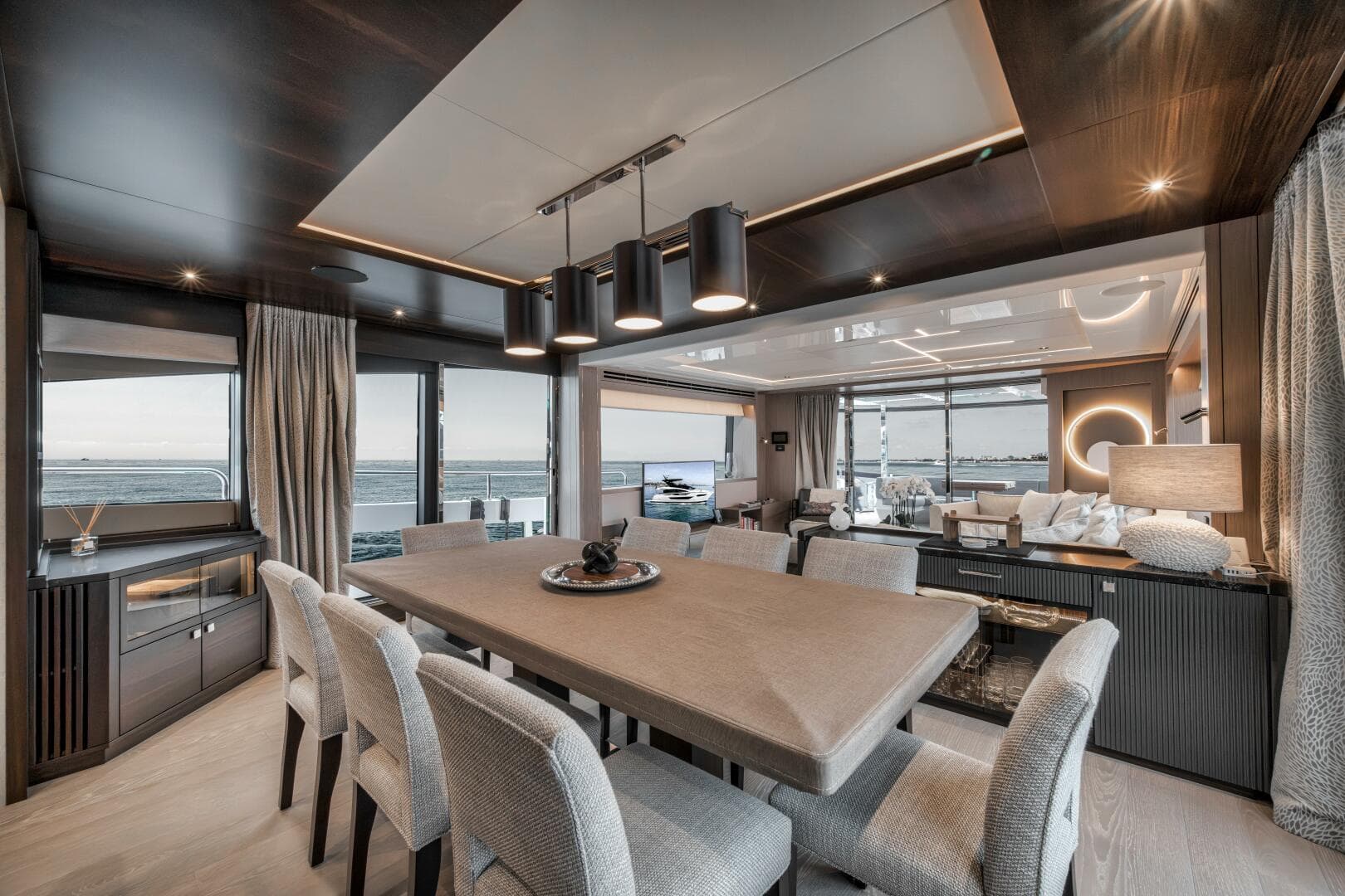 2026 Sunseeker 88 Yacht — photo 30