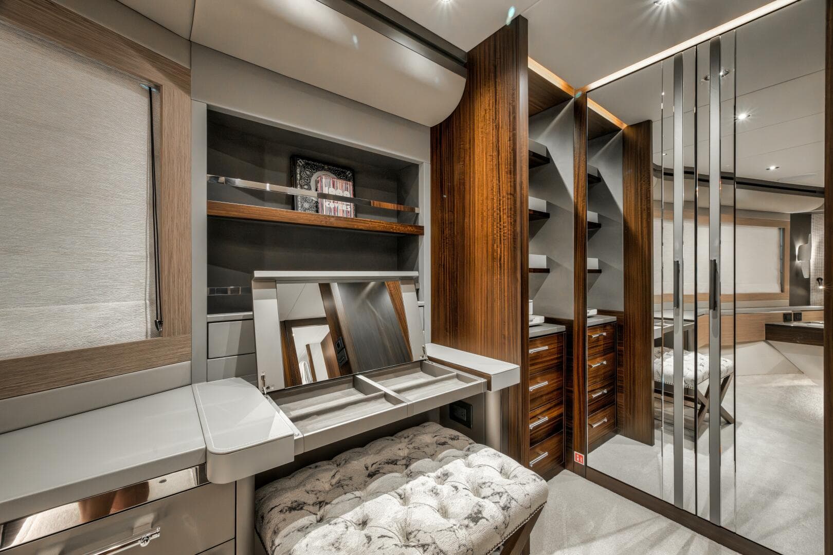 2026 Sunseeker 88 Yacht — photo 84