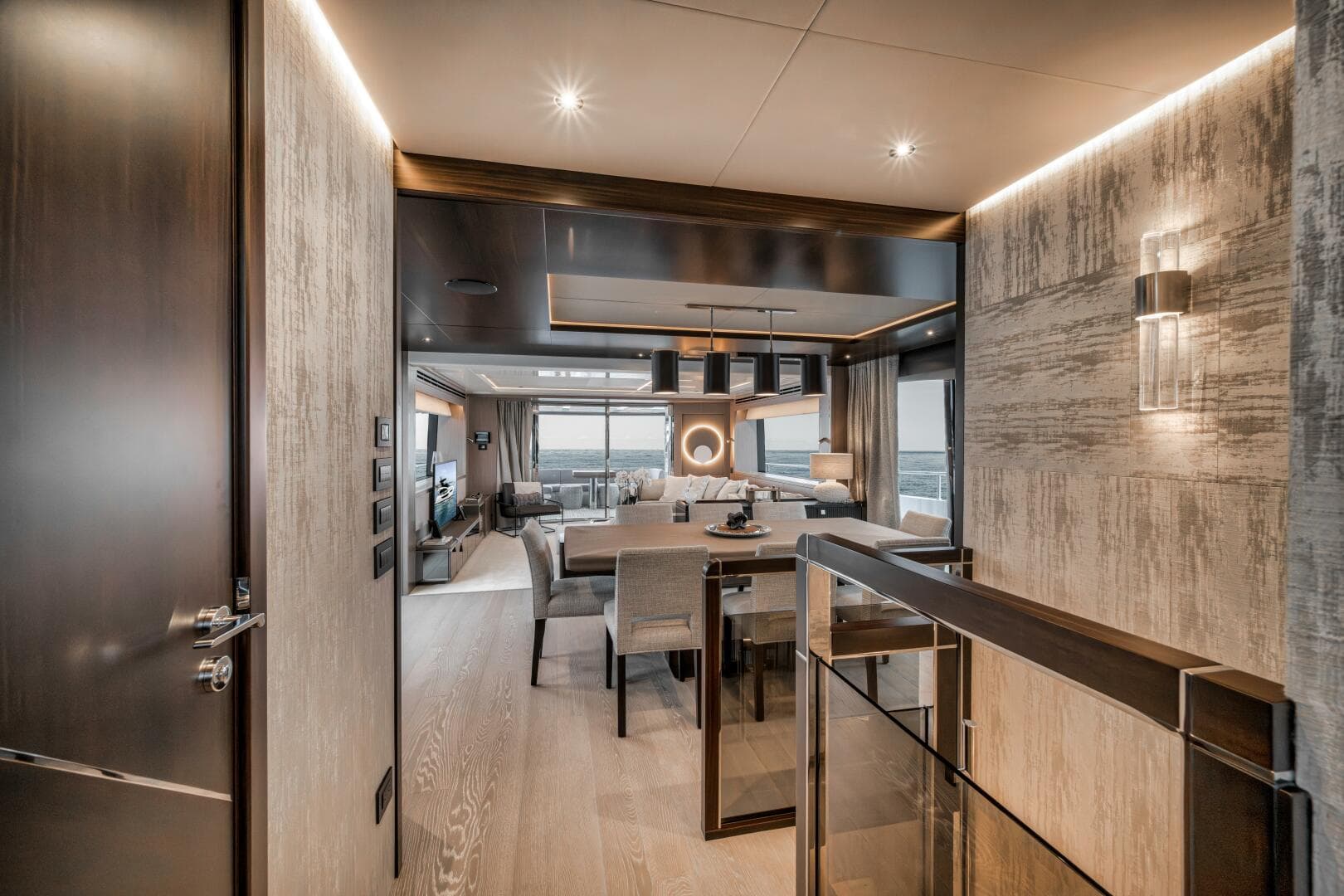 2026 Sunseeker 88 Yacht — photo 44