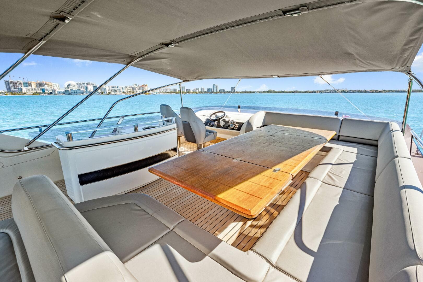 2014 Princess Y72 — photo 104