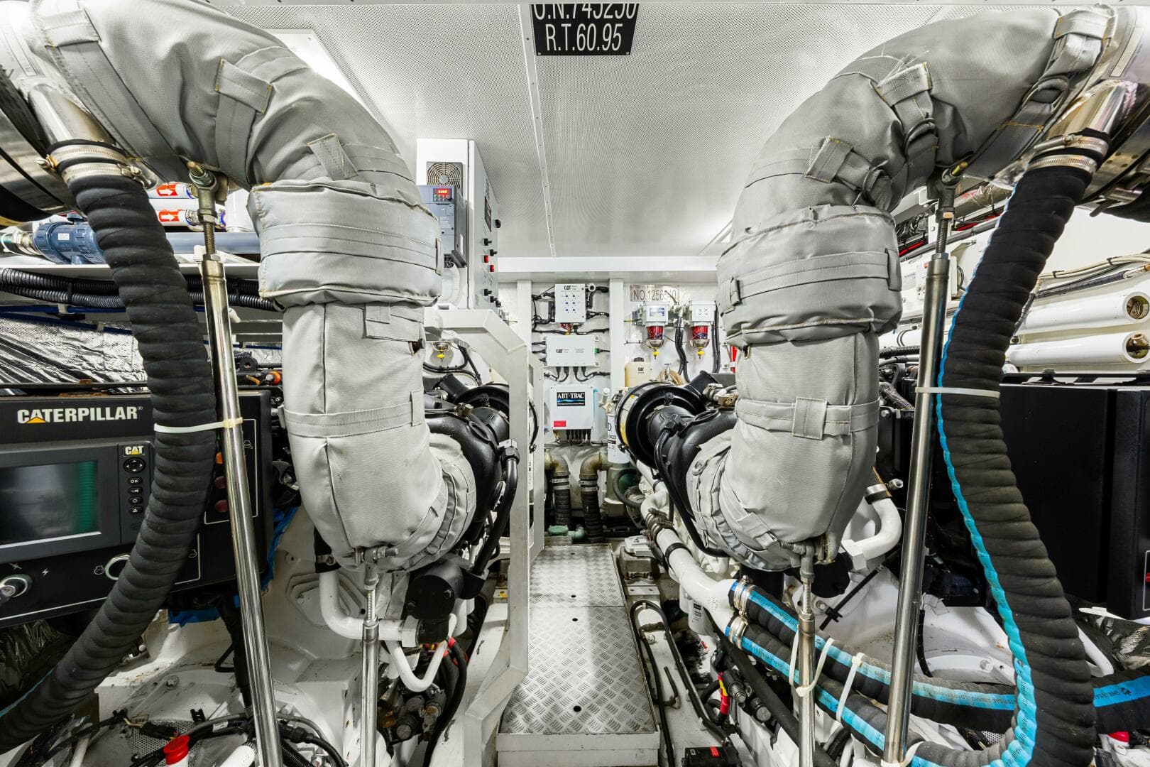 2014 Princess Y72 — photo 156