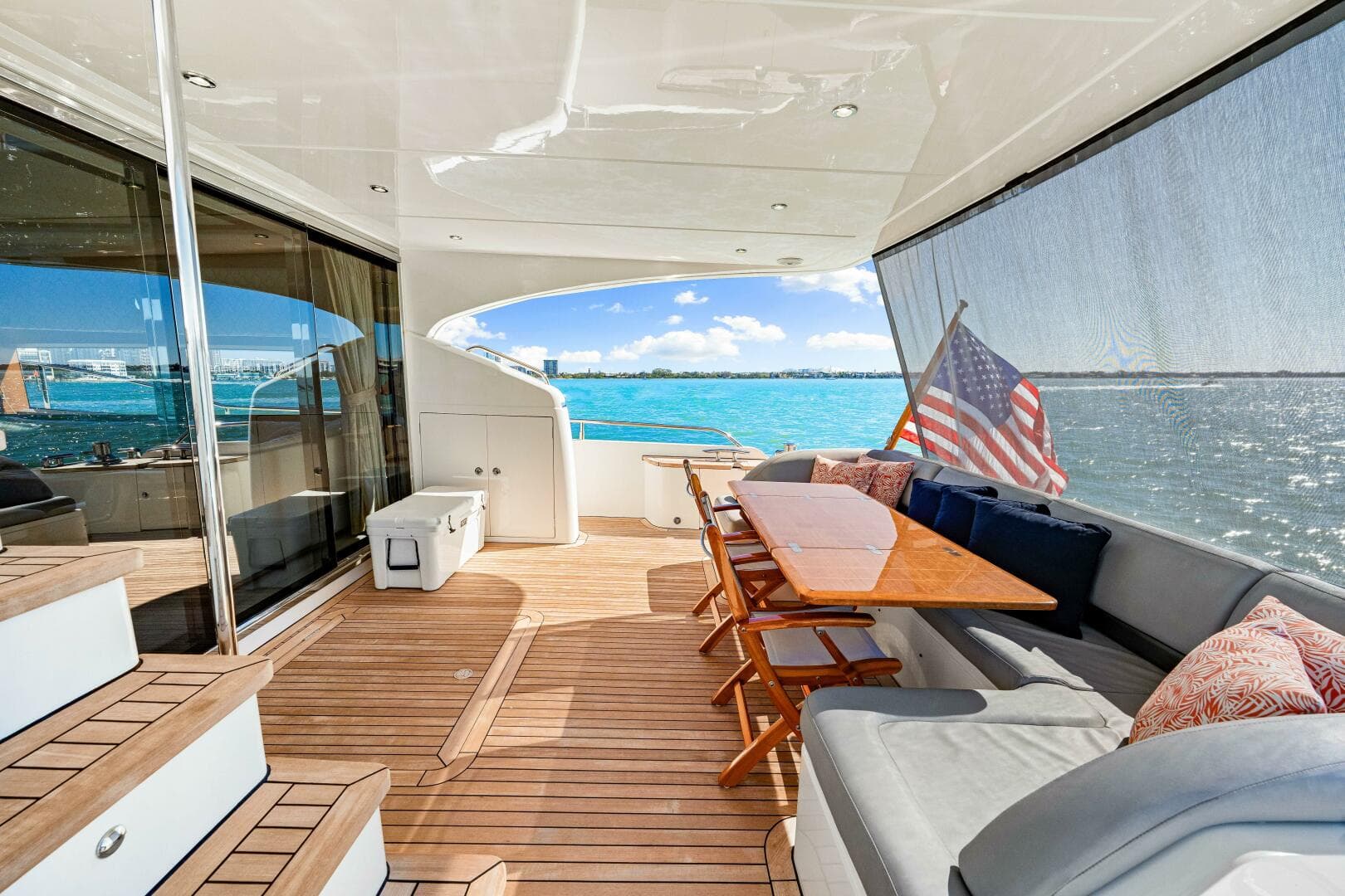 2014 Princess Y72 — photo 83