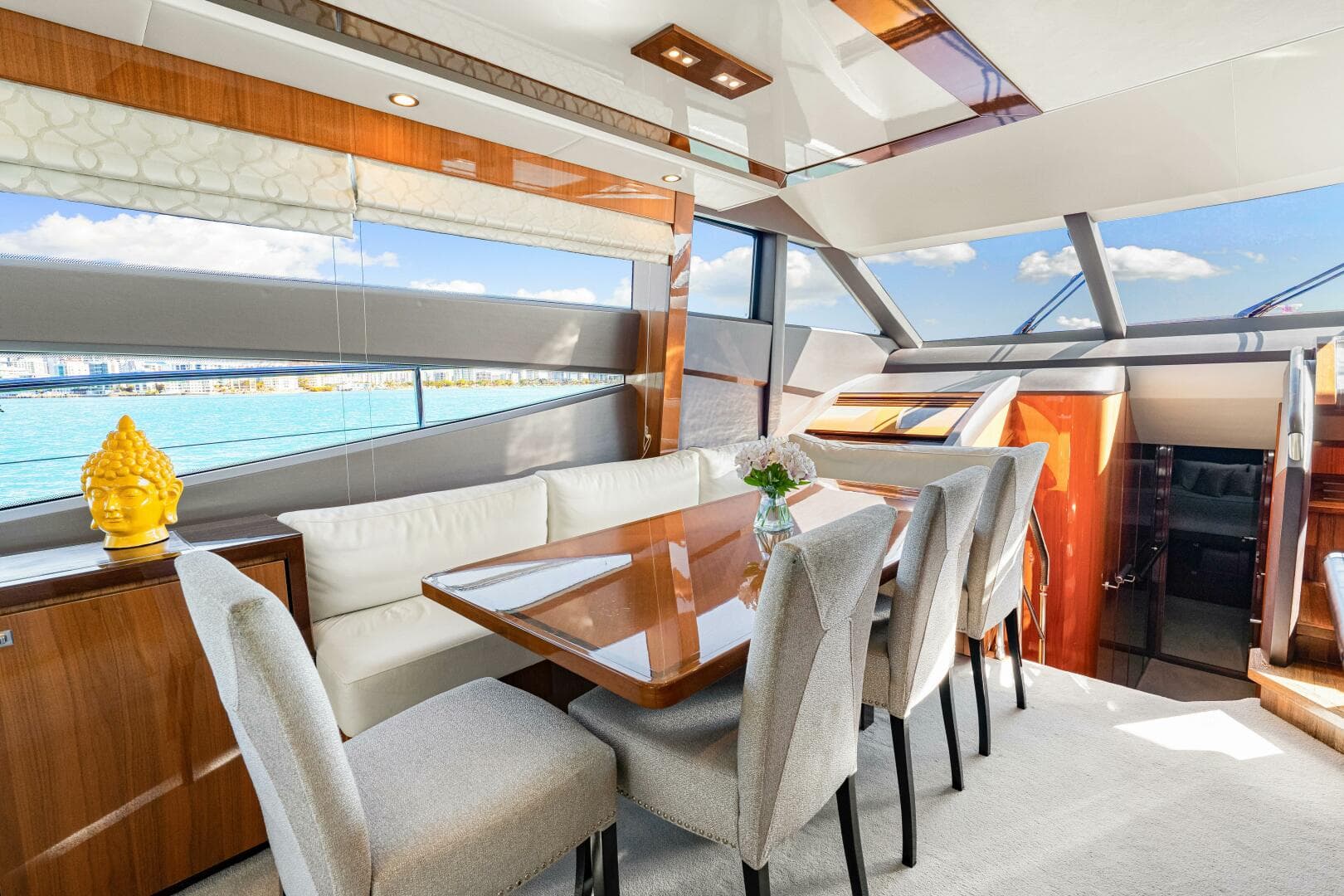 2014 Princess Y72 — photo 123