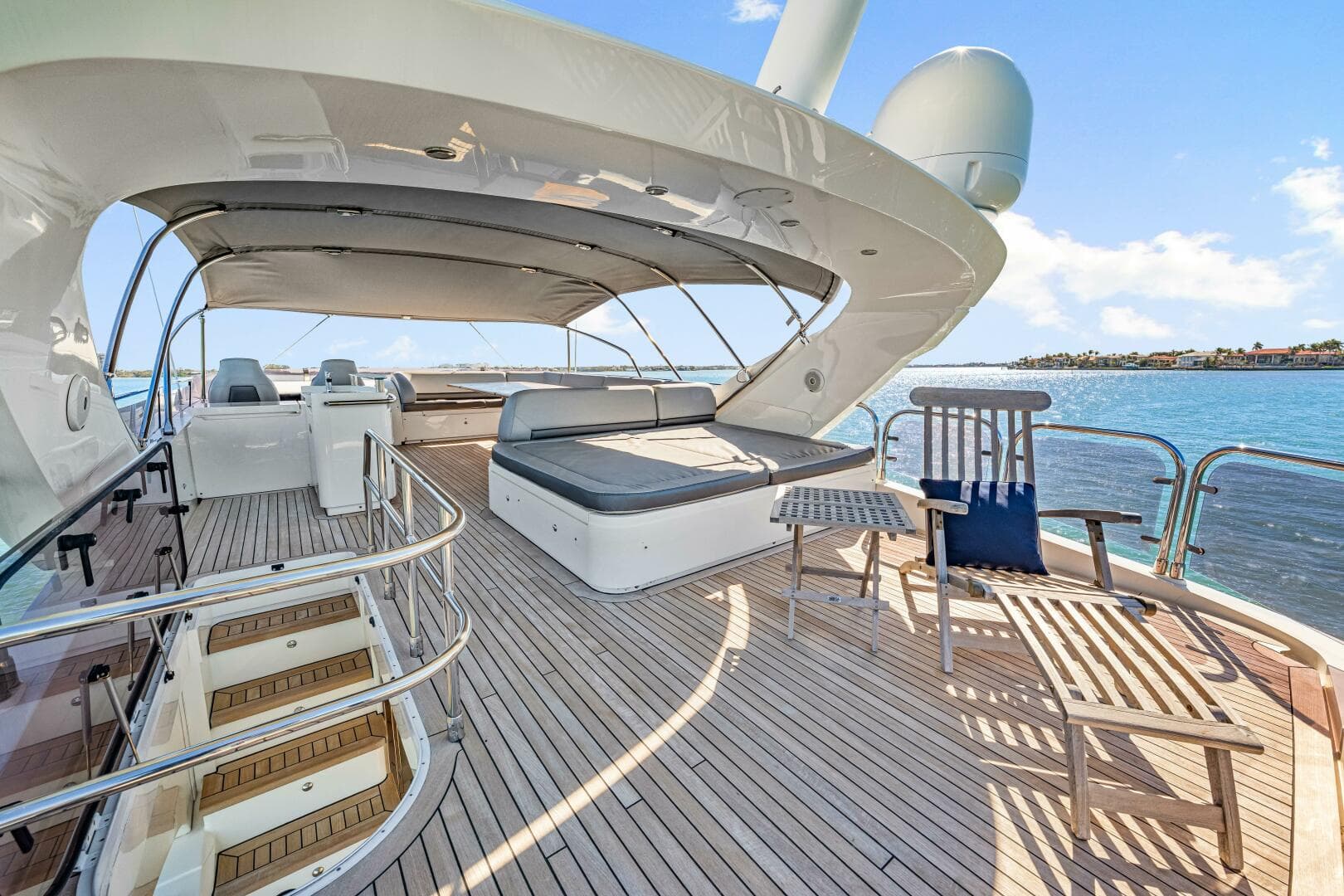 2014 Princess Y72 — photo 108