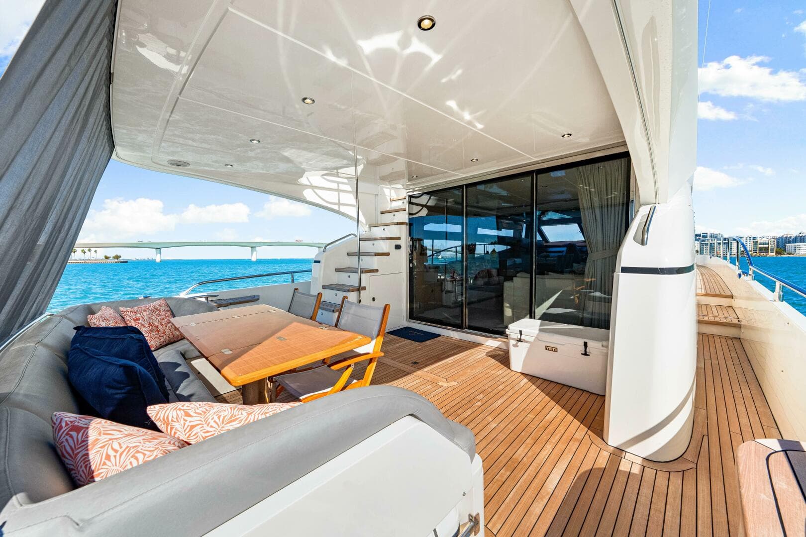 2014 Princess Y72 — photo 76