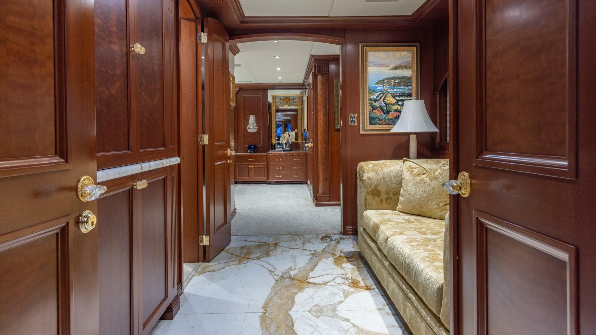 2001 Trinity Yachts Tri-Deck — photo 6
