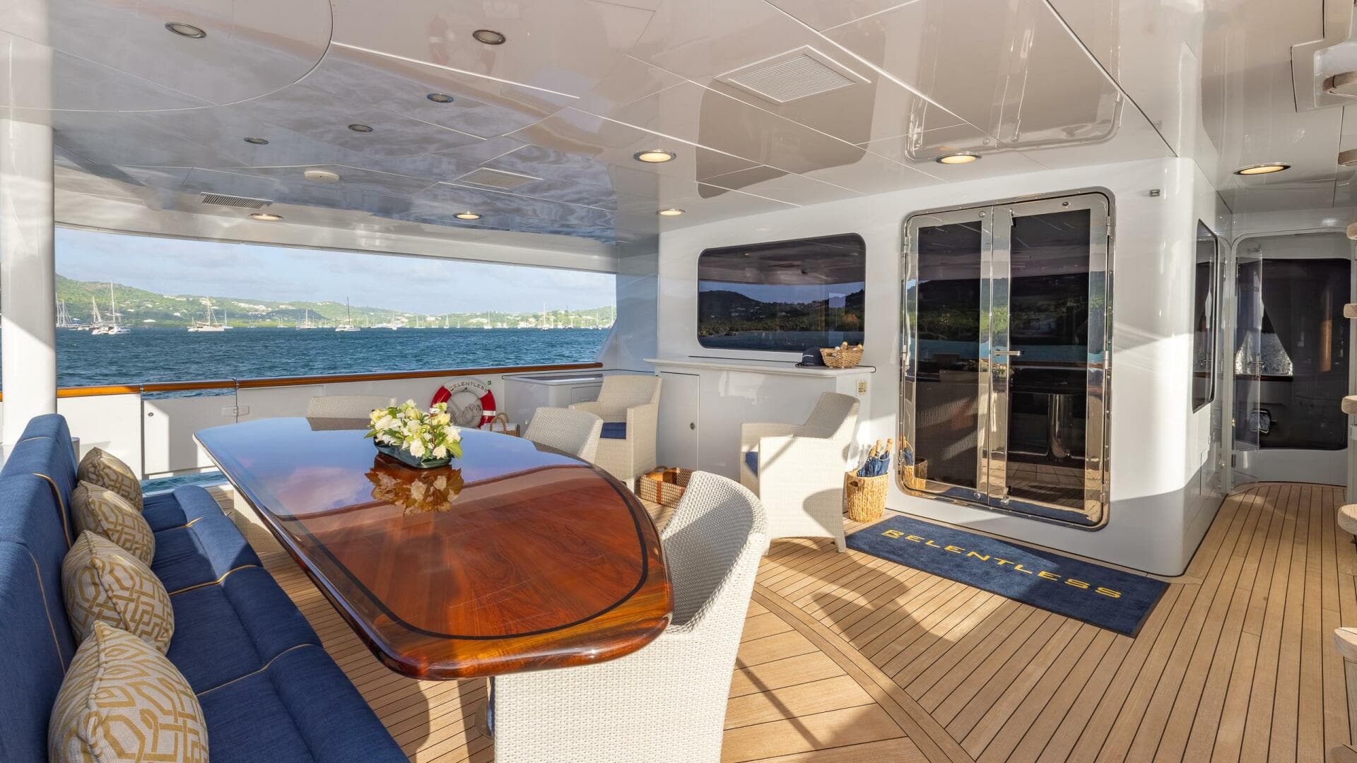 2001 Trinity Yachts Tri-Deck — photo 33