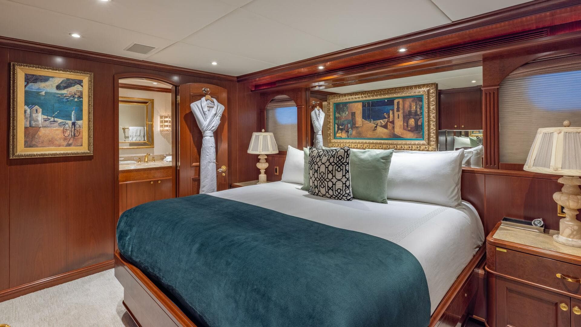 2001 Trinity Yachts Tri-Deck — photo 13