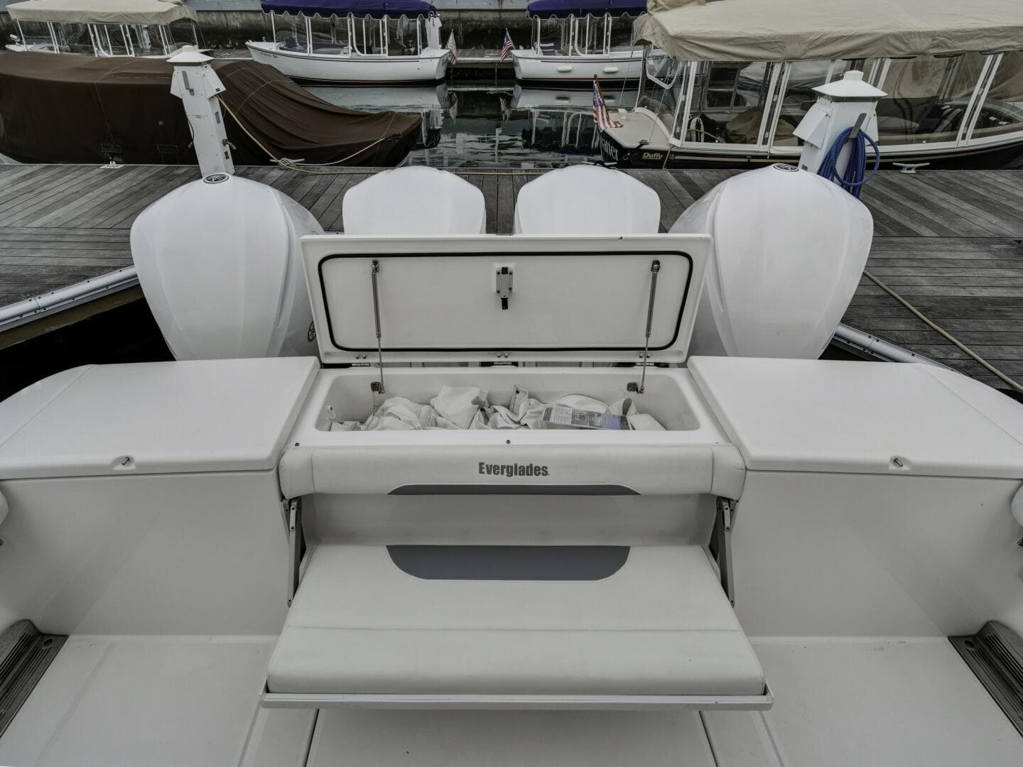 2015 Everglades 435 Center Console — photo 5
