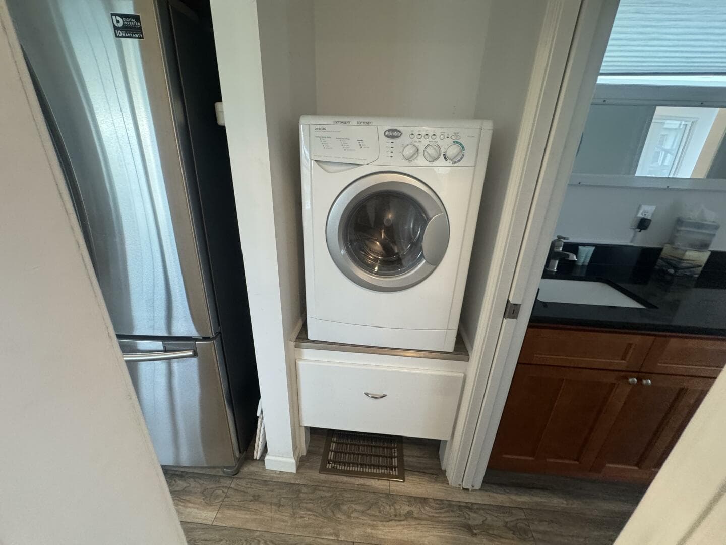 2019 Harbor Home Cozy Cottage 52 X 16 Tiny — photo 47