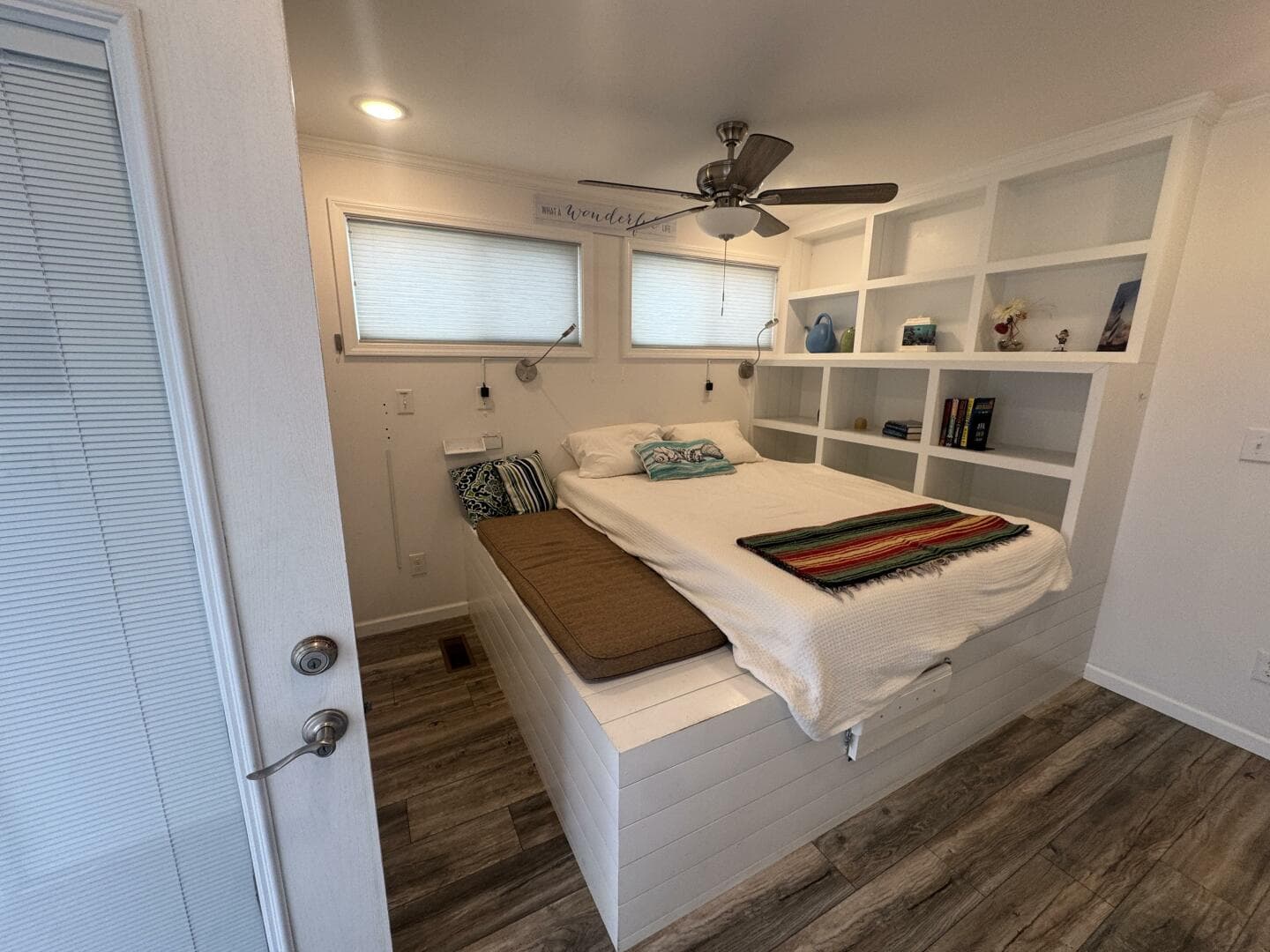 2019 Harbor Home Cozy Cottage 52 X 16 Tiny — photo 38