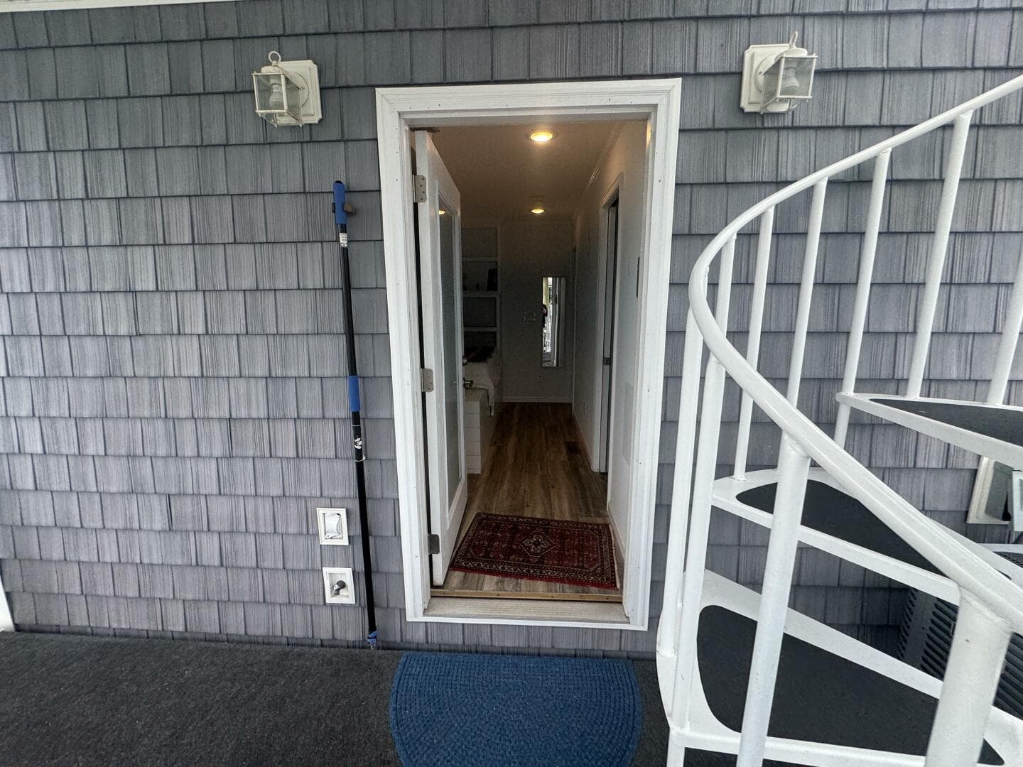 2019 Harbor Home Cozy Cottage 52 X 16 Tiny — photo 59