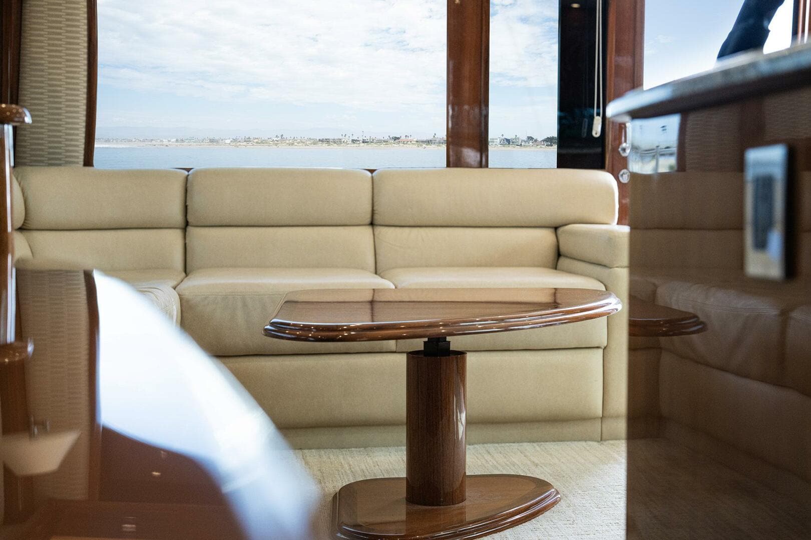 2014 Viking 66 Convertible — photo 13