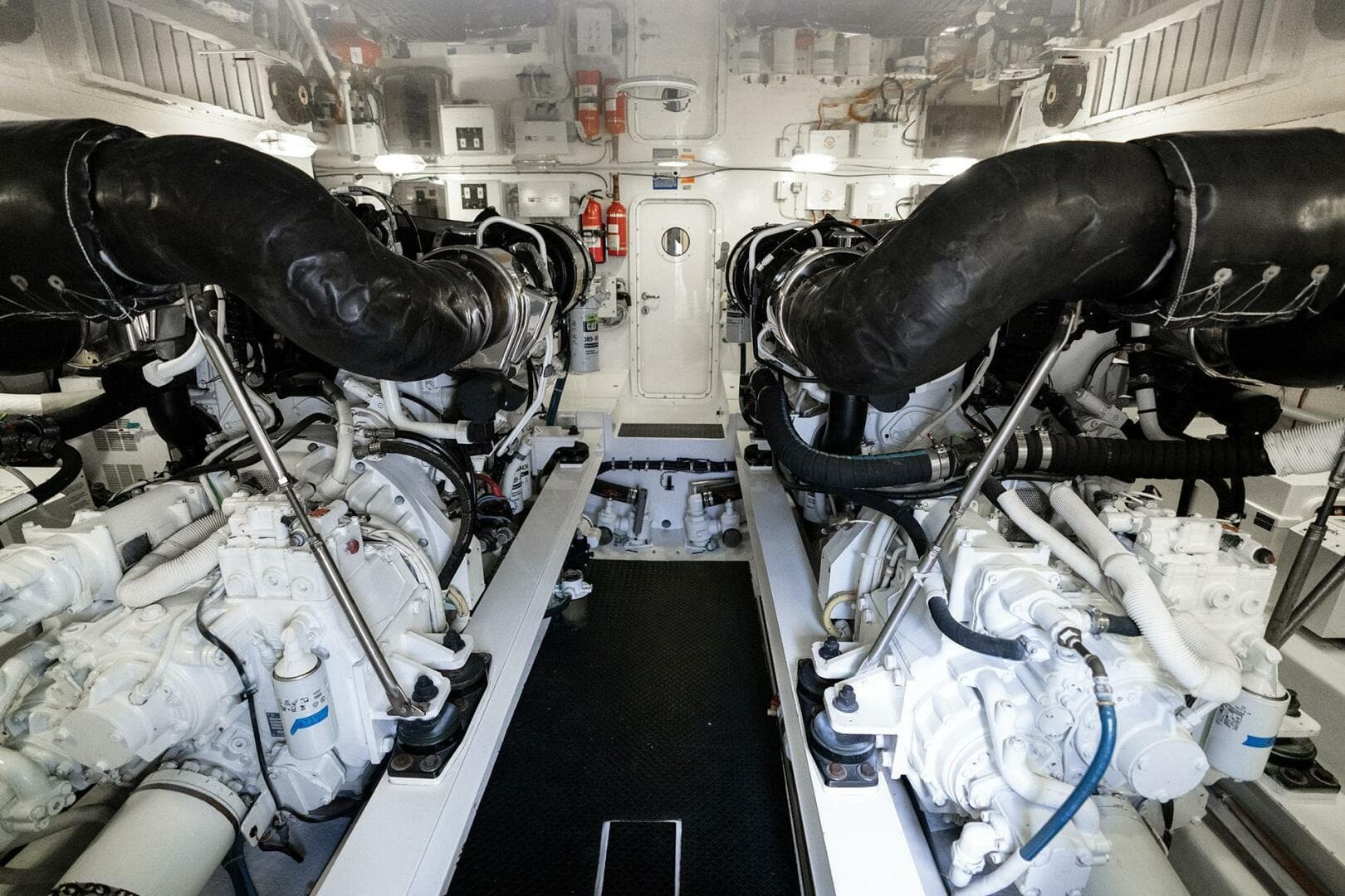 2014 Viking 66 Convertible — photo 23