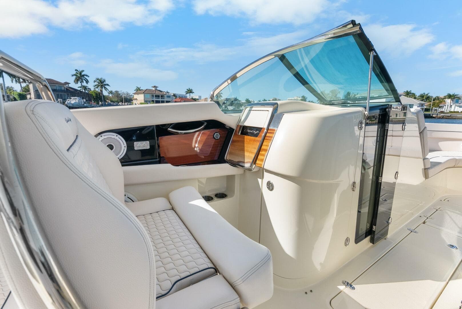 2021 Chris-Craft Launch 35 GT OB — photo 47