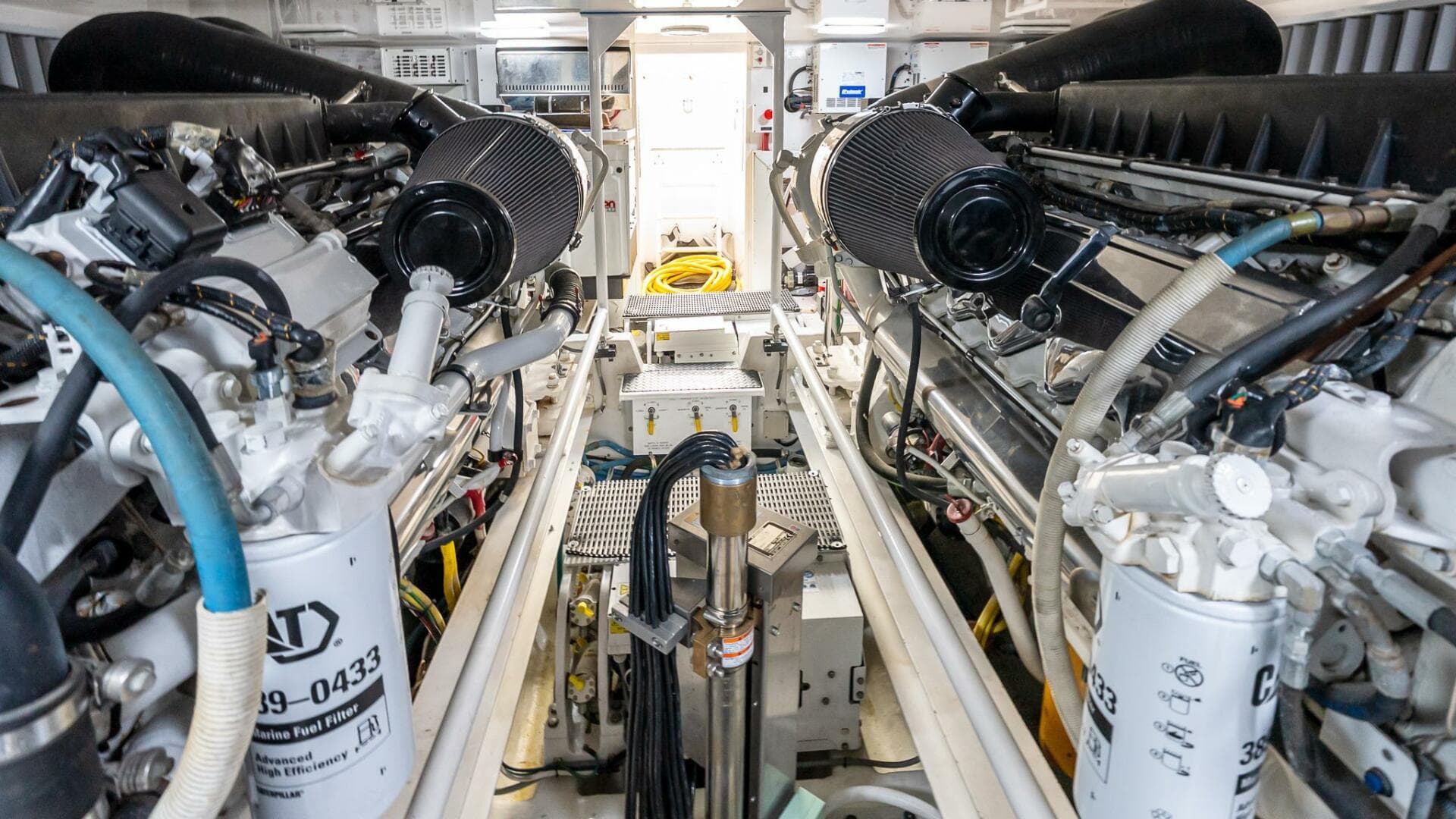 2007 Viking 64 Convertible — photo 60