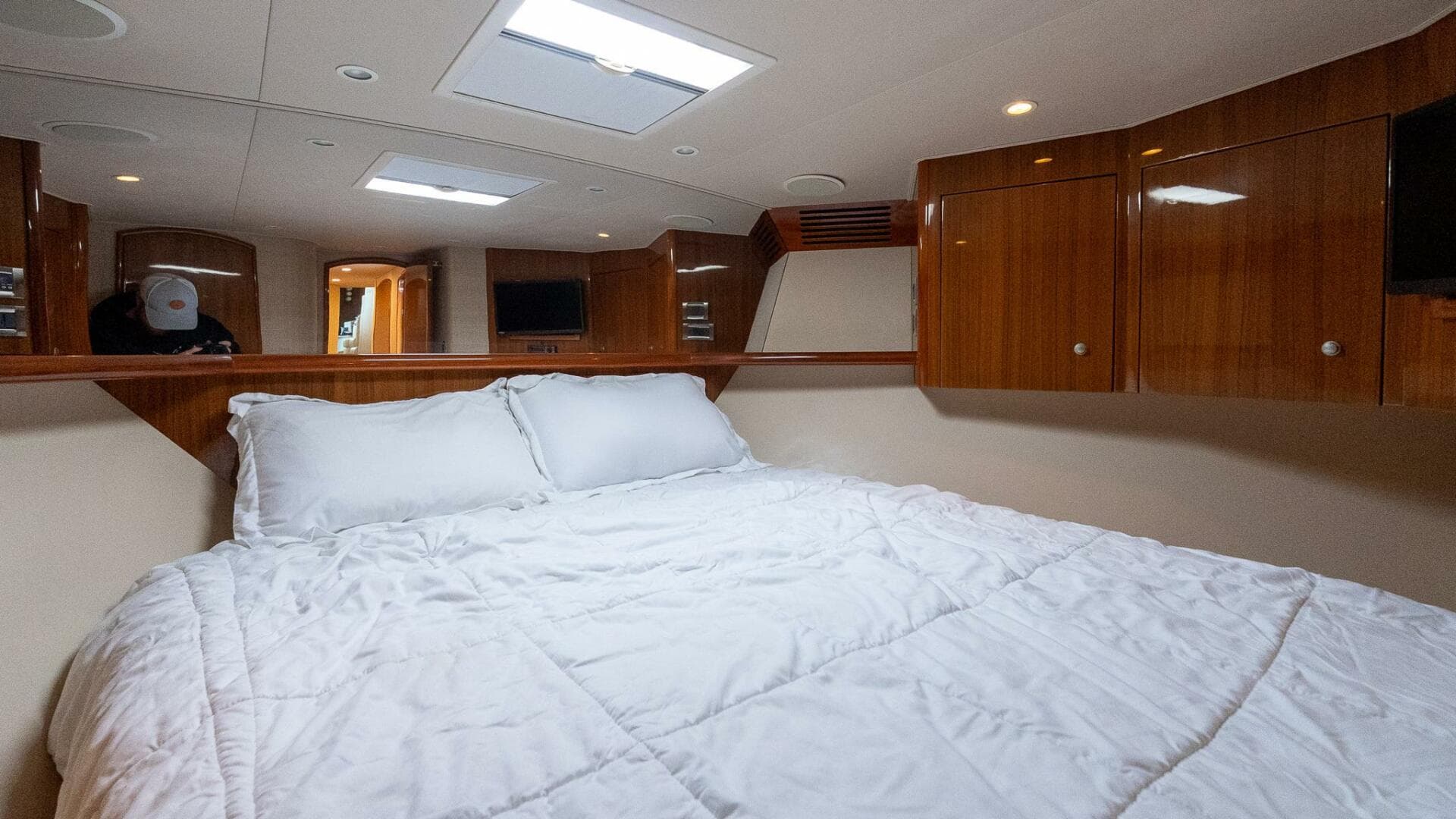 2007 Viking 64 Convertible — photo 50