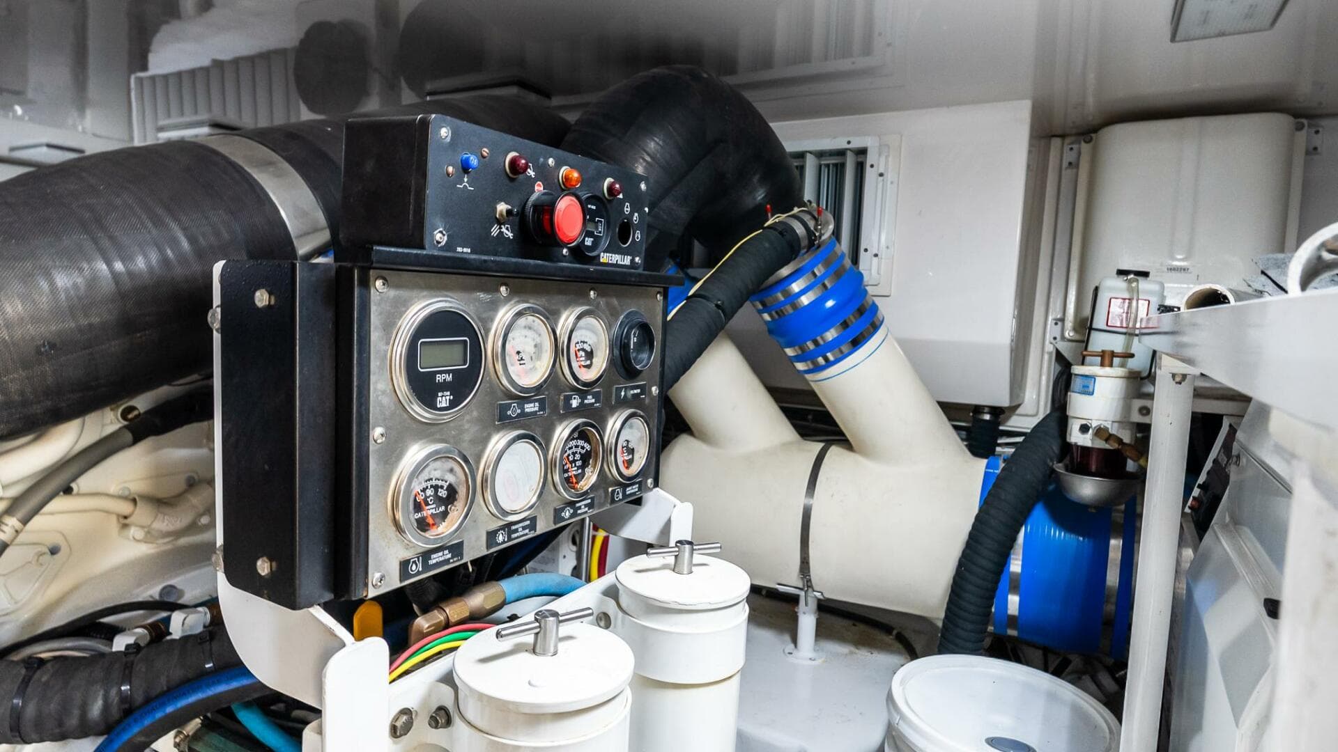 2007 Viking 64 Convertible — photo 66