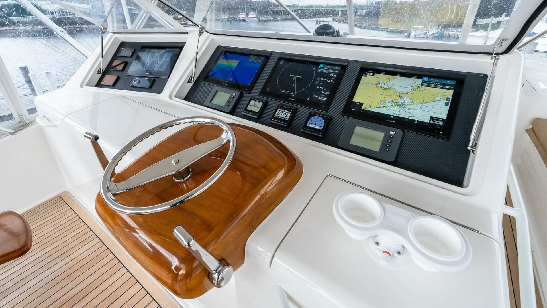 2007 Viking 64 Convertible — photo 25