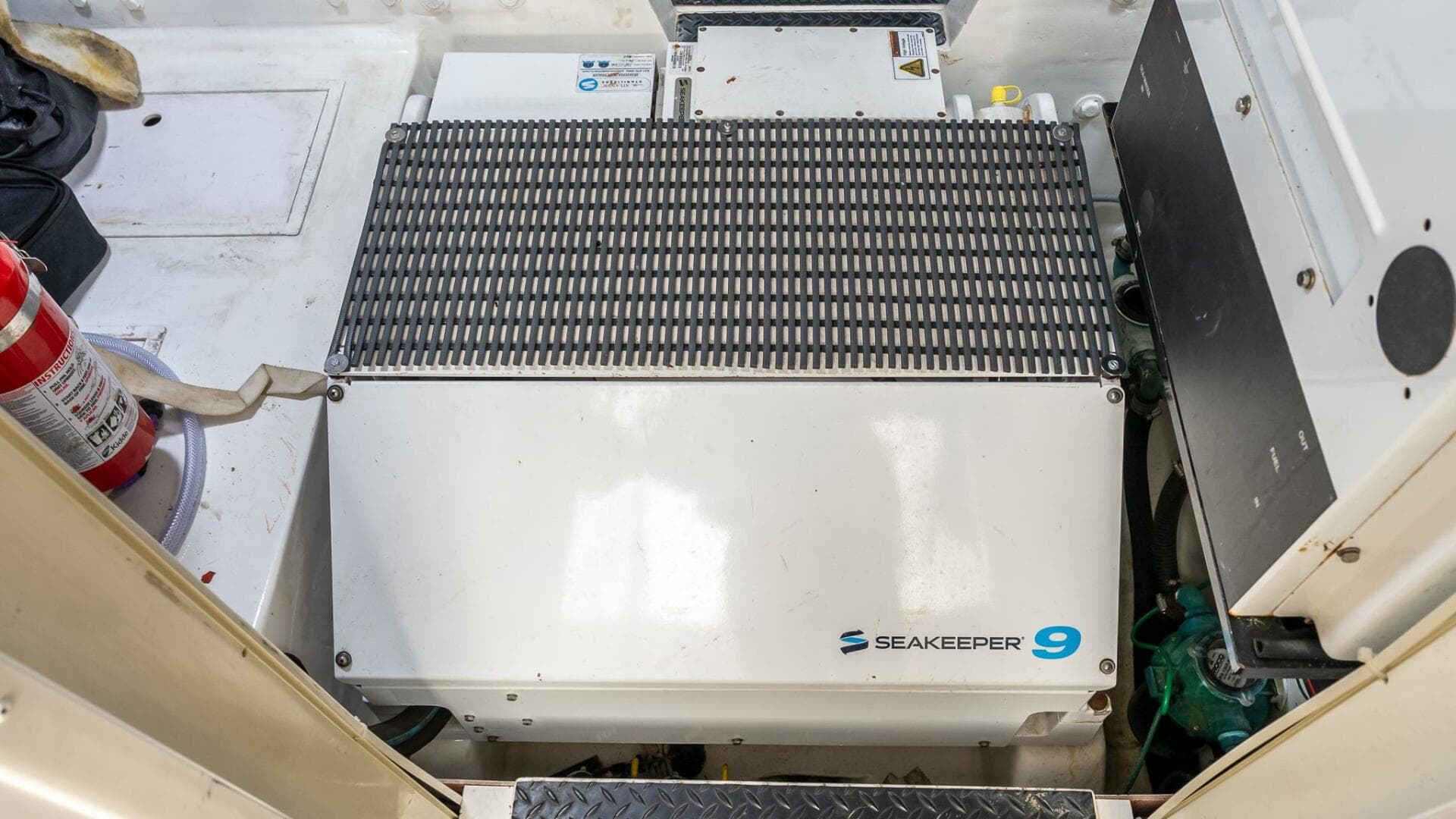 2007 Viking 64 Convertible — photo 63