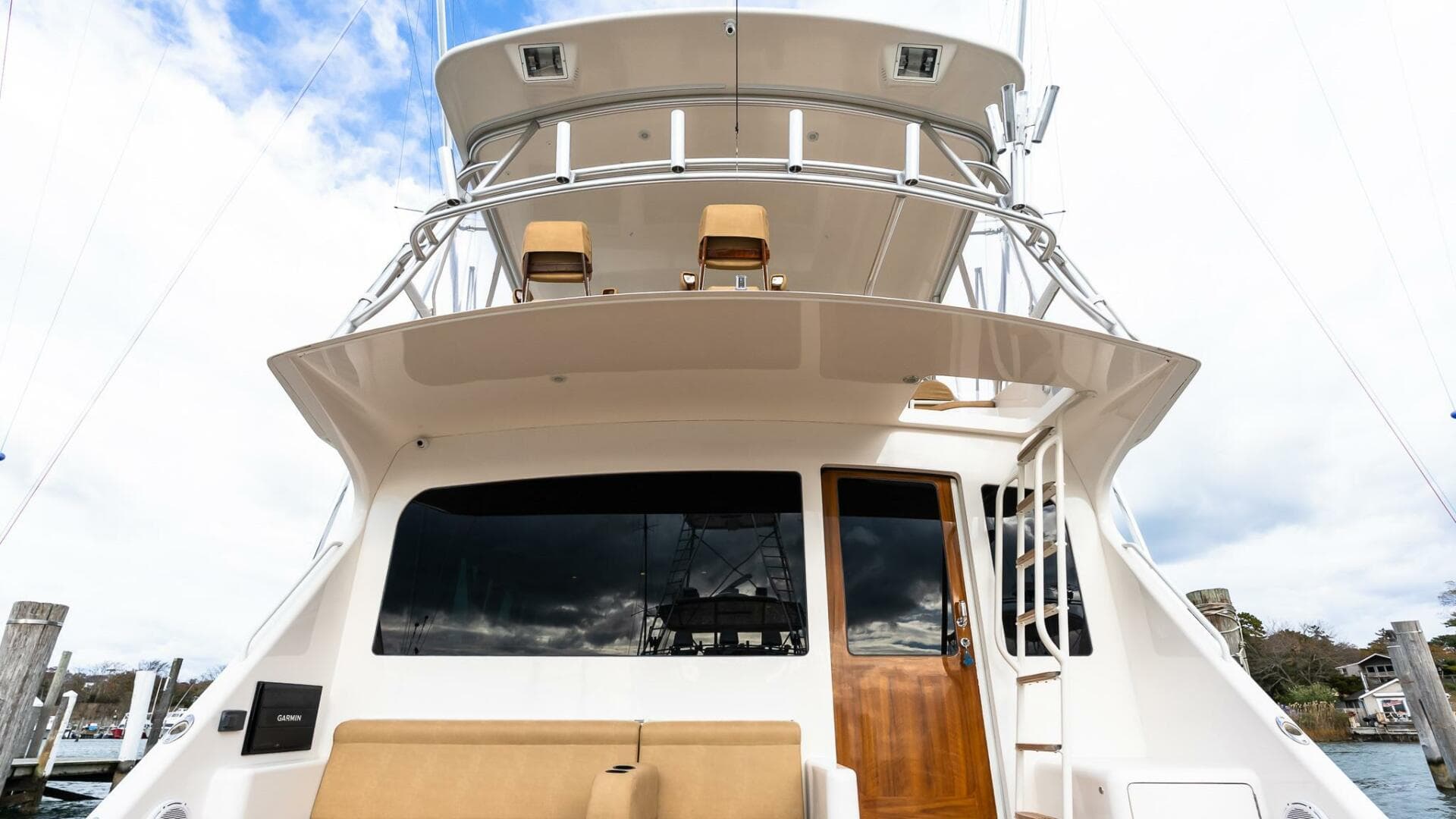 2007 Viking 64 Convertible — photo 18