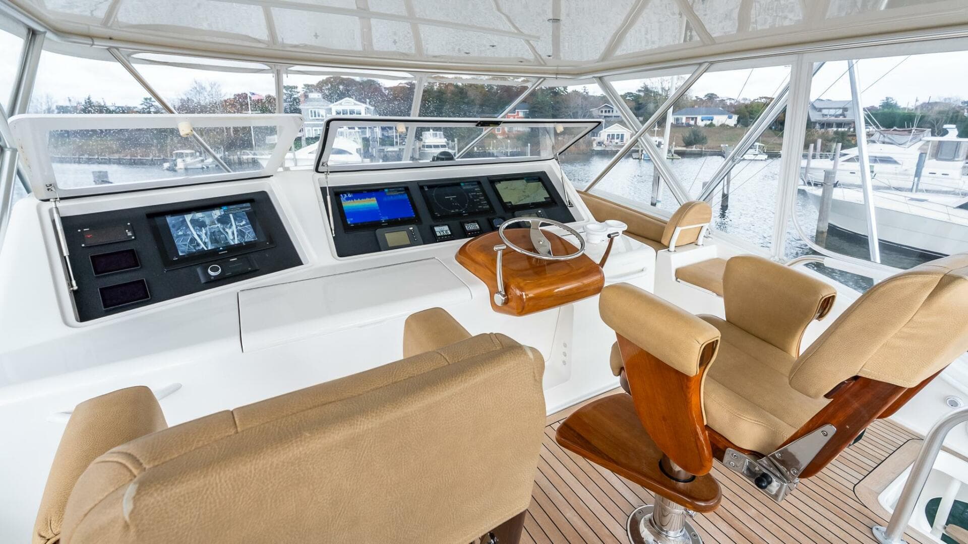 2007 Viking 64 Convertible — photo 23