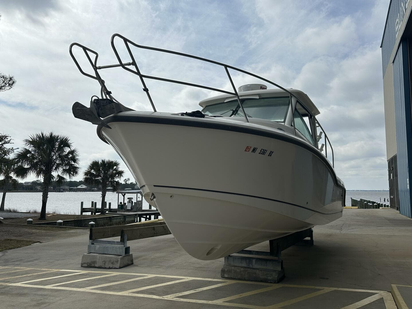 2016 Boston Whaler 315 Conquest — photo 4