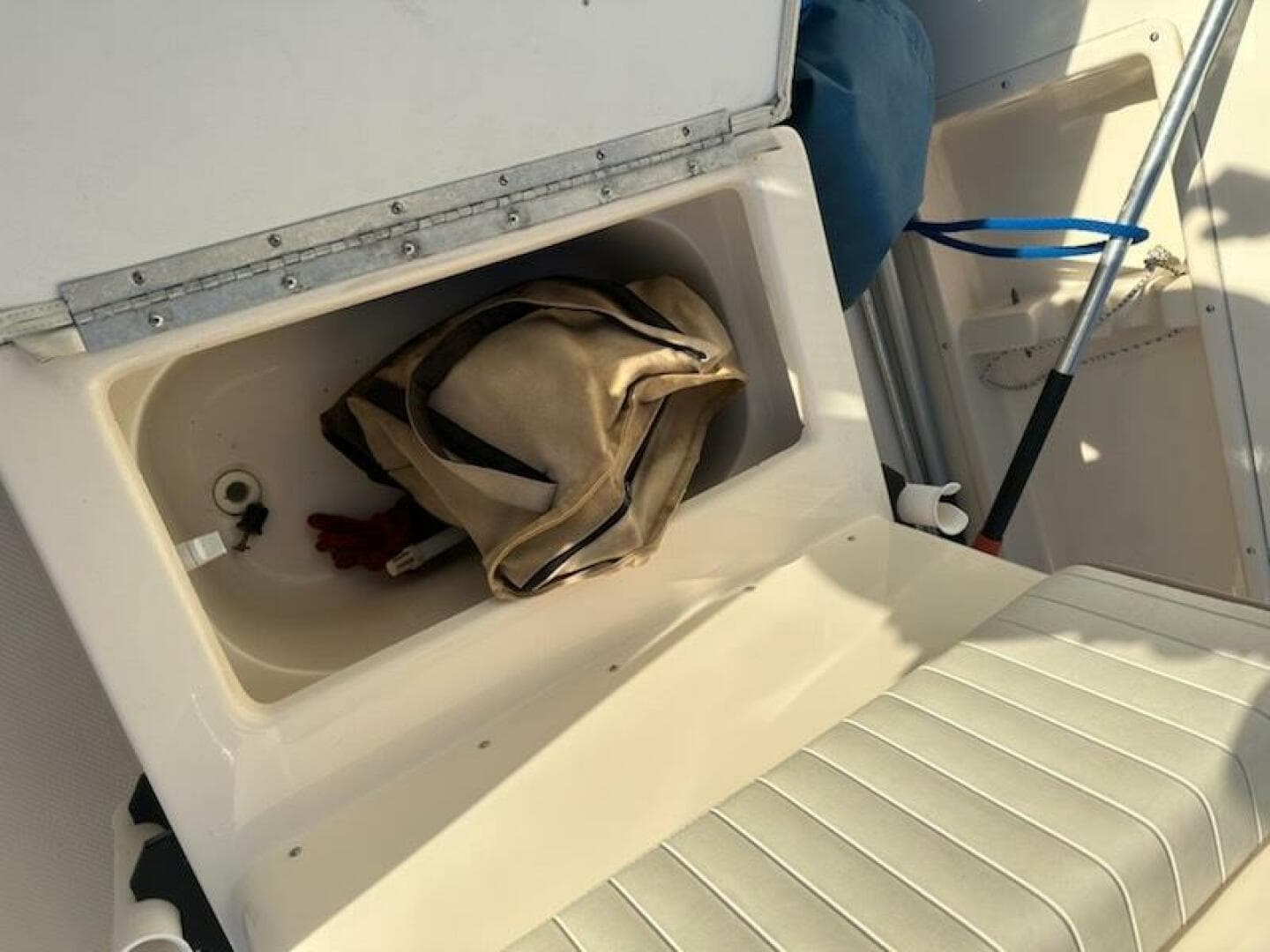 2001 Key West Sportsman — photo 33