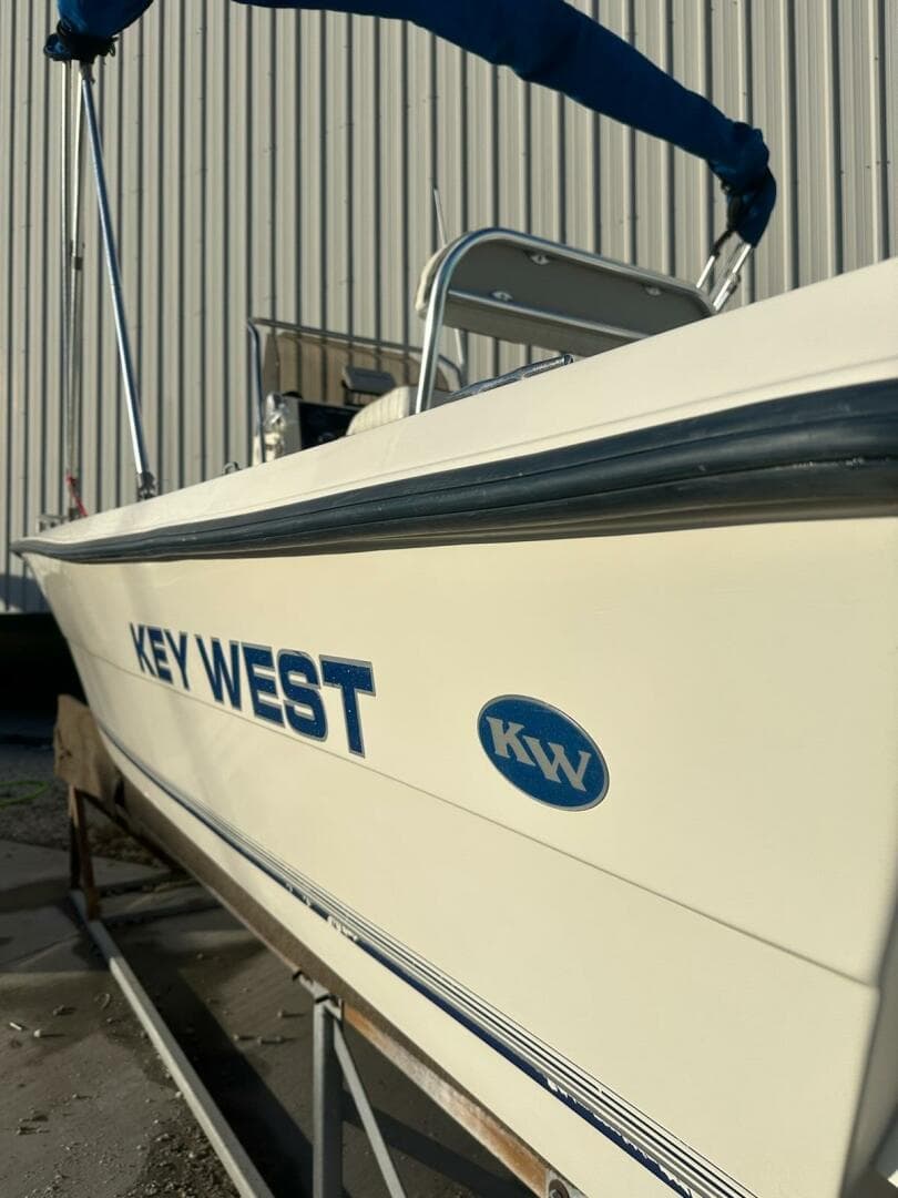 2001 Key West Sportsman — photo 8