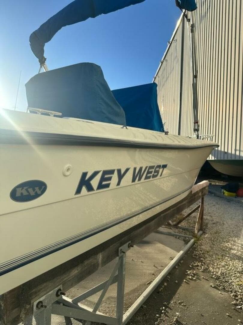 2001 Key West Sportsman — photo 9