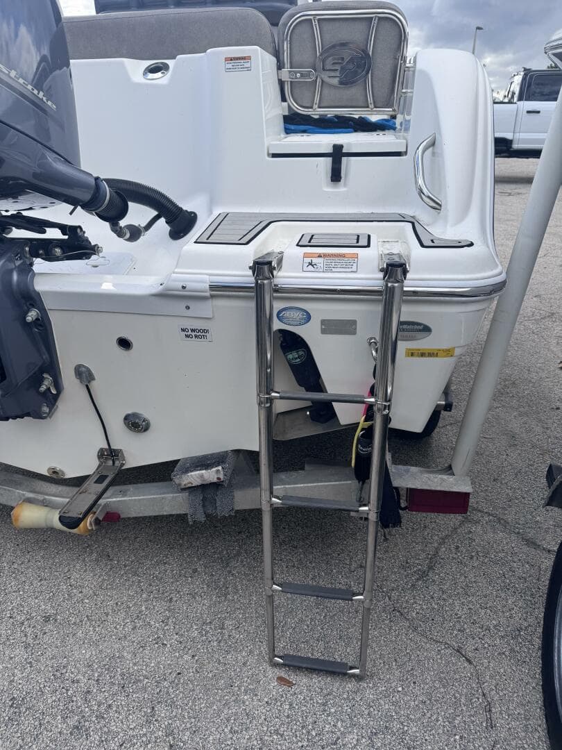 2021 Sea Fox 228 Commander — photo 5